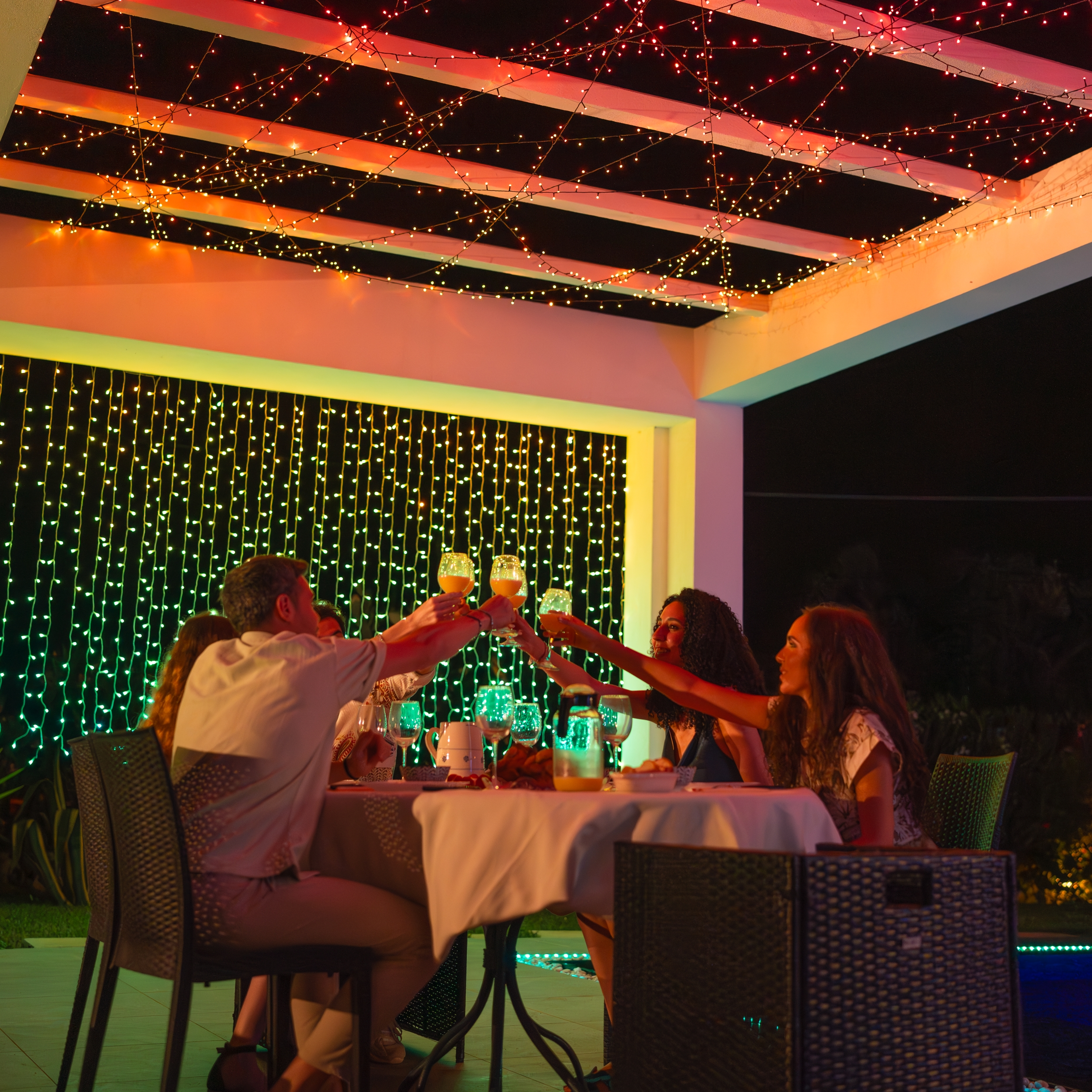 Smart LED Гірлянда Twinkly Dots 200 RGB LED Lights String, Clear Wire, Plug (TWD200STP-TEU)фото