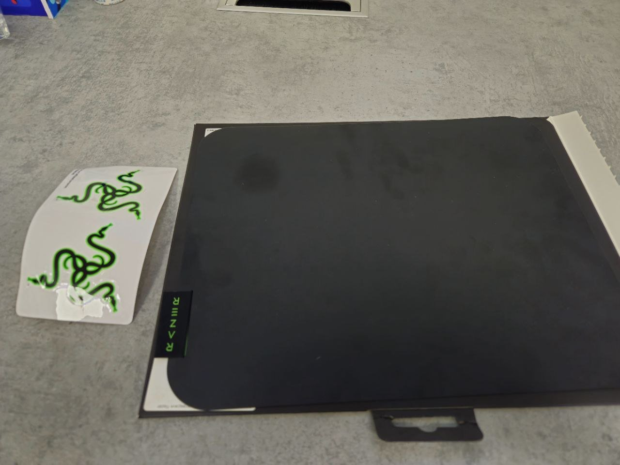 Ігрова поверхня Razer Sphex V3 Small Black (RZ02-03820100-R3M1)фото3