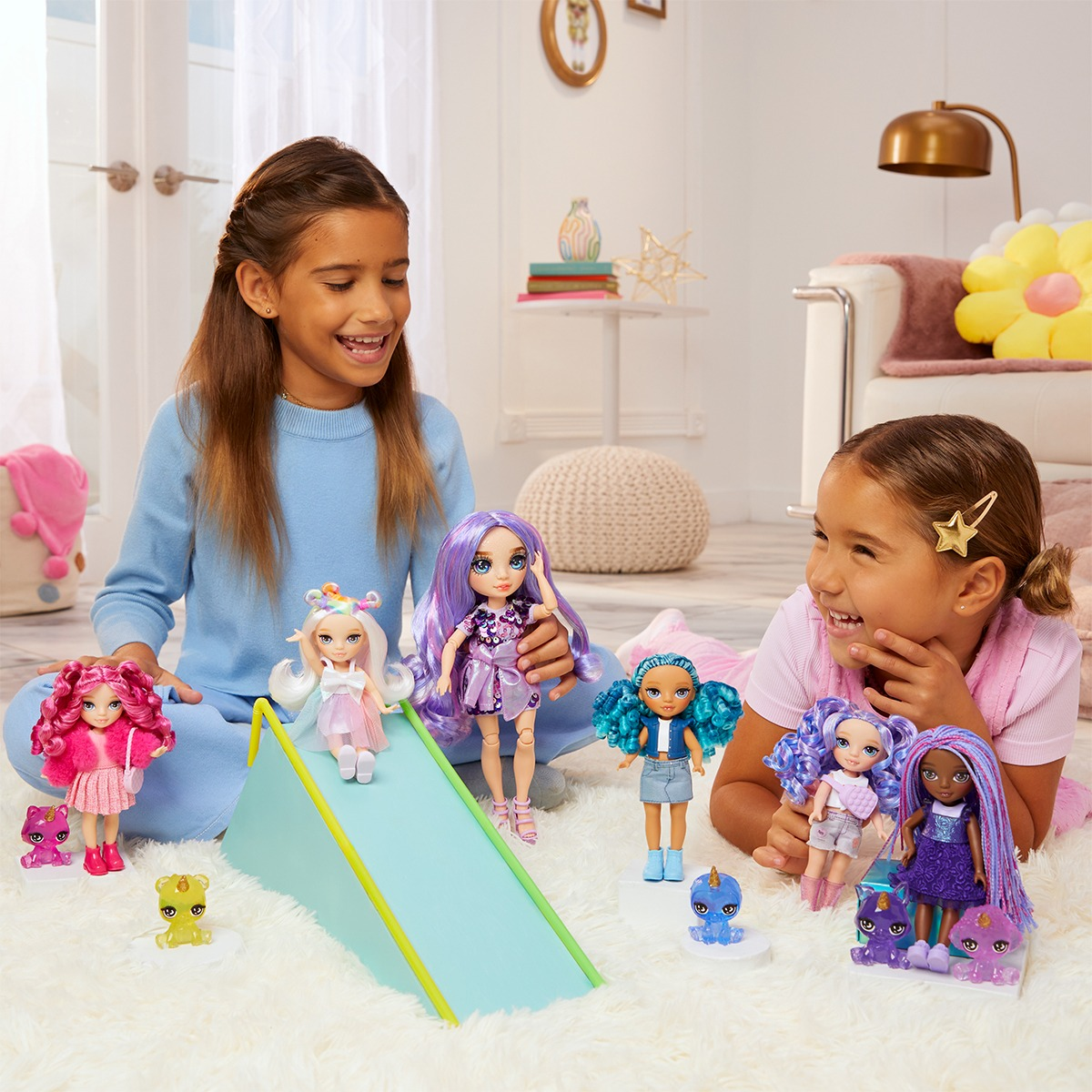 Игровой набор с куклой Rainbow High серии "Littles" - Сапфира (с аксесс.) (531197) фото 