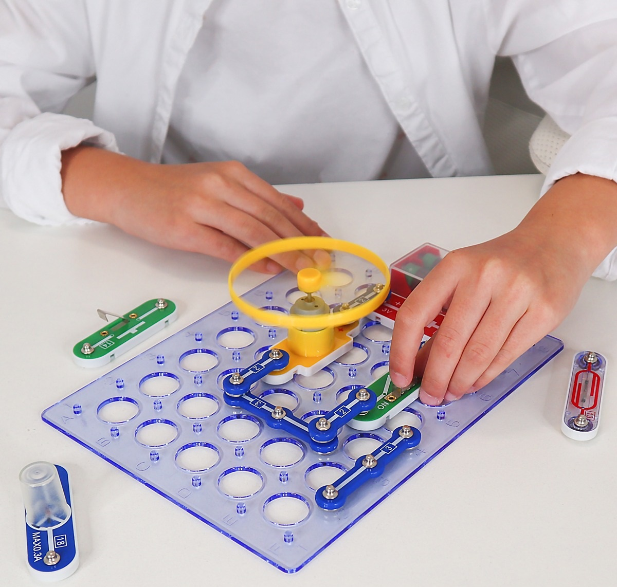 Конструктор електронний Doka "Перші Кроки в Електроніці" (Набір А, 15 Схем)фото8