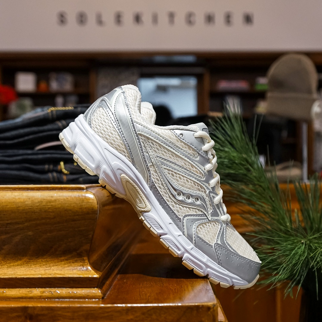 Кросівки жіночі Saucony Ride Millennium S60812-8 40 (8,5 US) сріблястіфото7