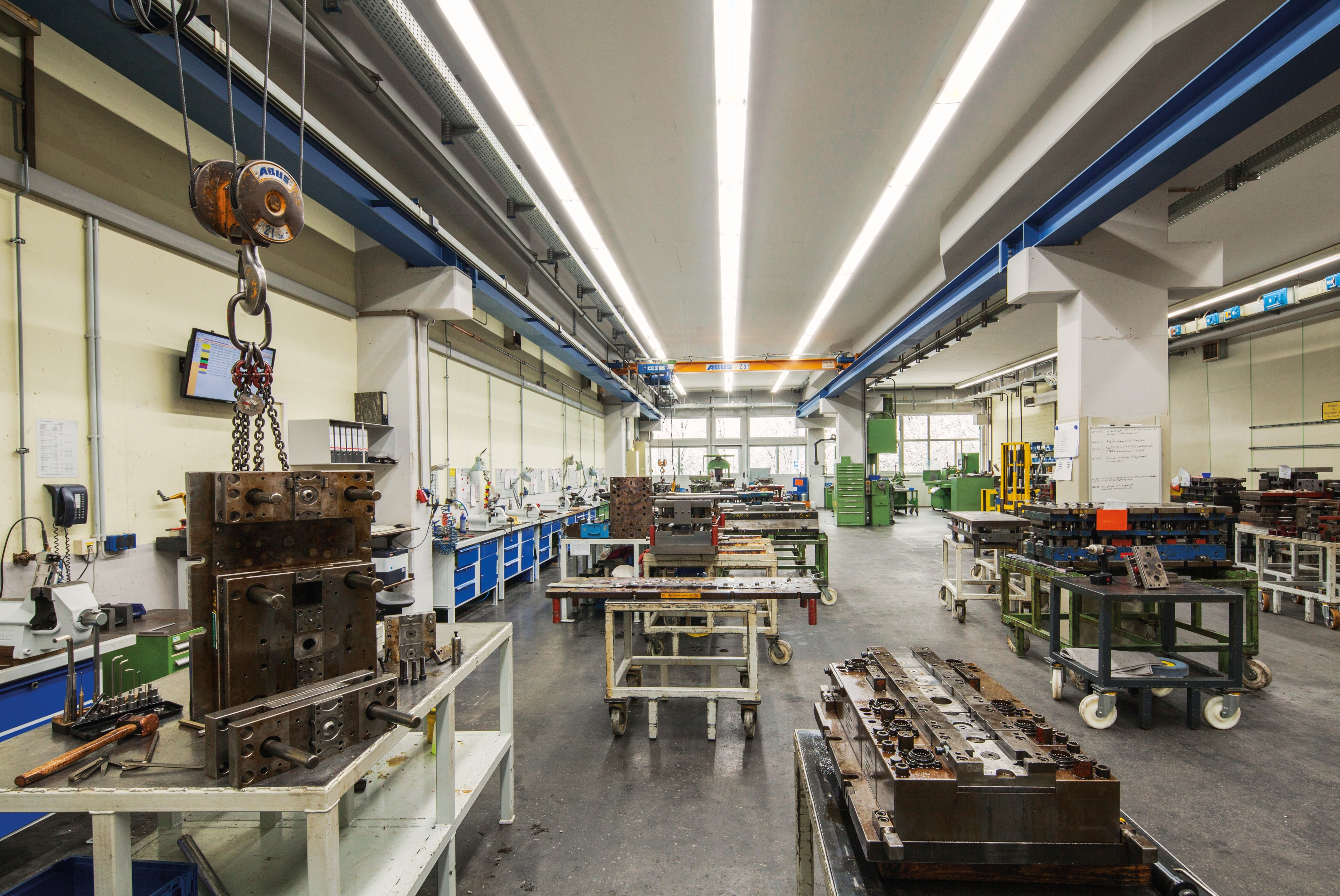 Светильник линейный LEDVANCE DAMP PROOF EM 1200мм 32Вт 4400Лм 4000K IP65 94058075541382) фото 4