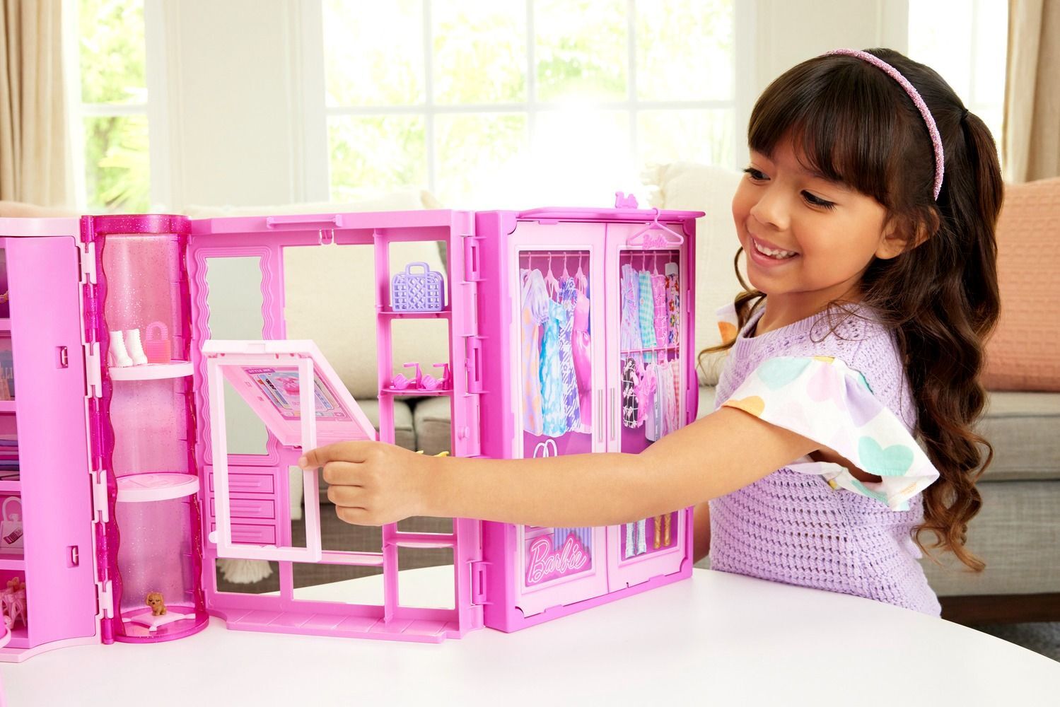 Стильна гардеробна Barbie з лялькою (HXD58)фото7