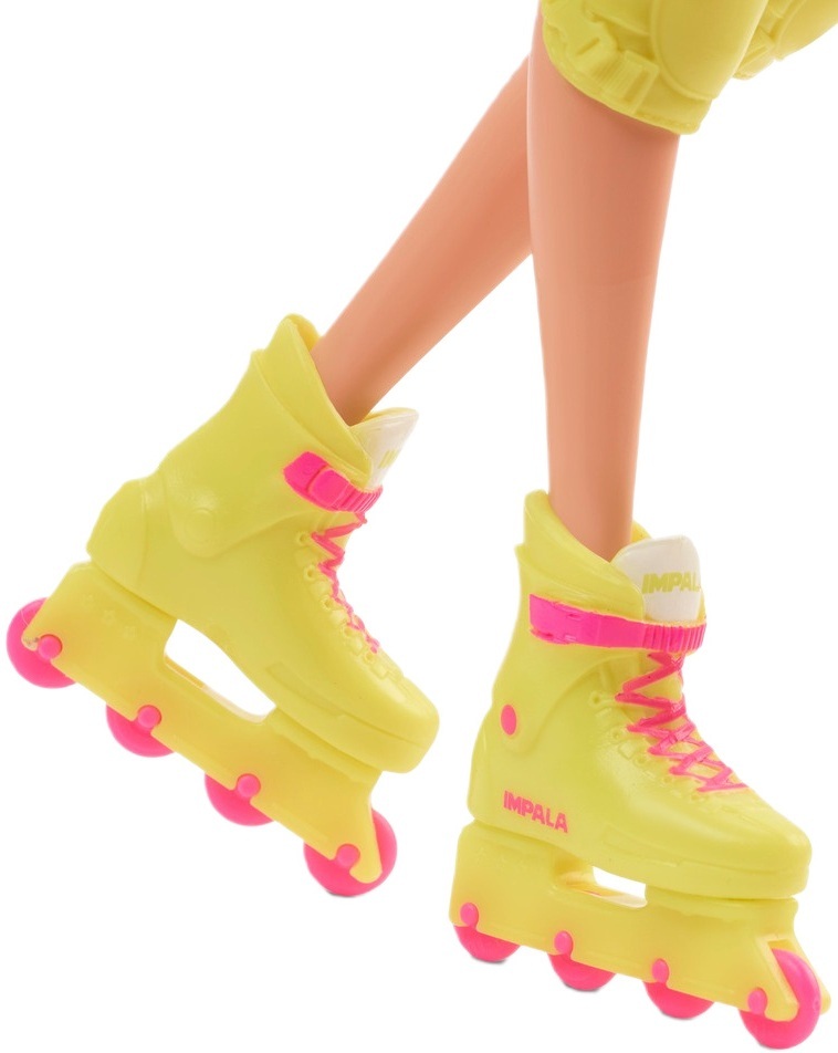 Колекційна лялька Barbie "Roller-Skating" за мотивами фільму "Барбі" (HRB04)фото