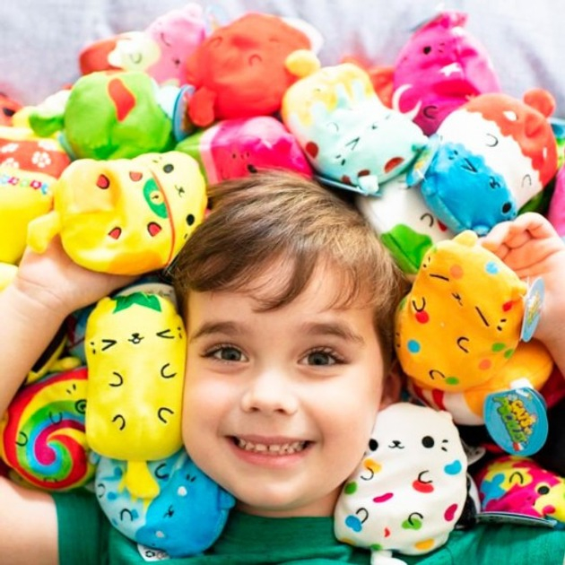 Мягкая игрушка Cats Vs Pickles серии «CHONK GOLD» - КОТИКИ И ОГУРОЧКИ (в асорт., в диспл.) (V1094-18) фото 