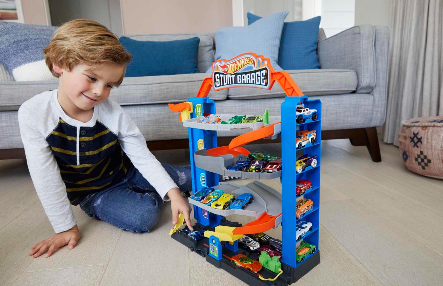 Четырехэтажный гараж для машинок Hot Wheels (GNL70) фото