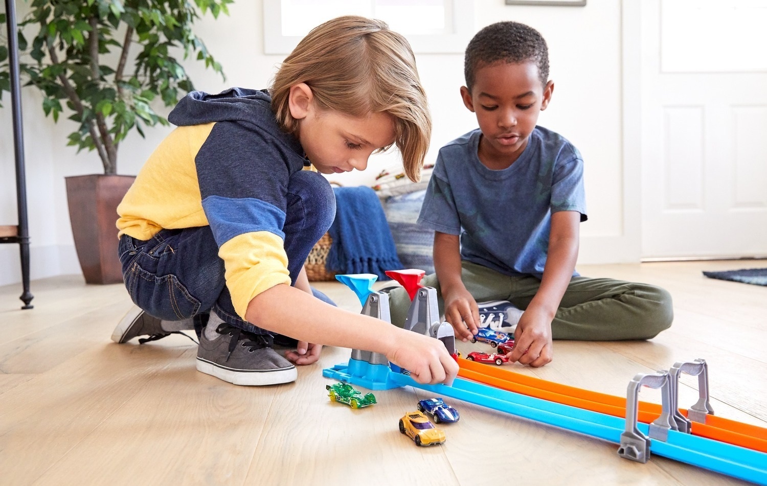 Портативный трек «Двойная петля» Hot Wheels (GFH85) фото 7