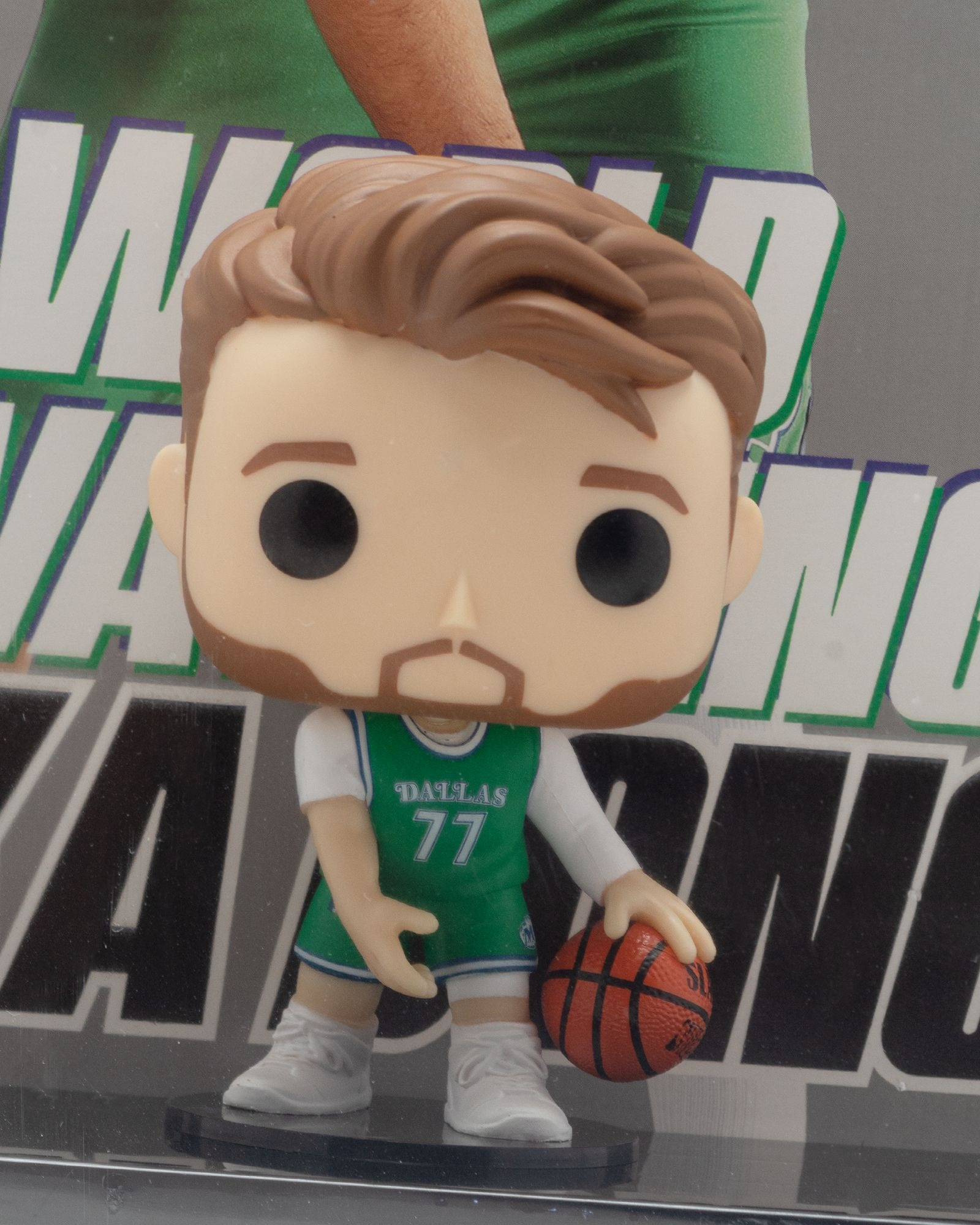 Фигурка Funko POP NBA Cover: Slam - Luka Doncic (70943) фото 4