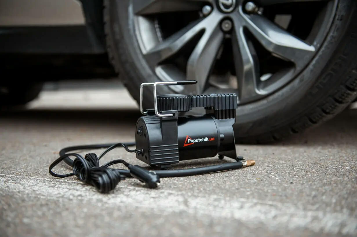 Компресор автомобільний 1-поршневий Poputchik на 35л/хв, 7 АТМ, кейс + Набір ремкомплекту для шин (13-014-IS)фото6