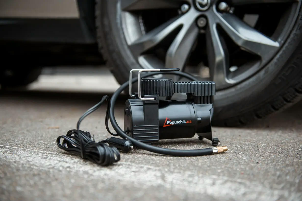 Компрессор автомобильный 1-поршневой Poputchik 40л/мин 10АТМ, цифровой манометр (13-011-IS-D) фото 