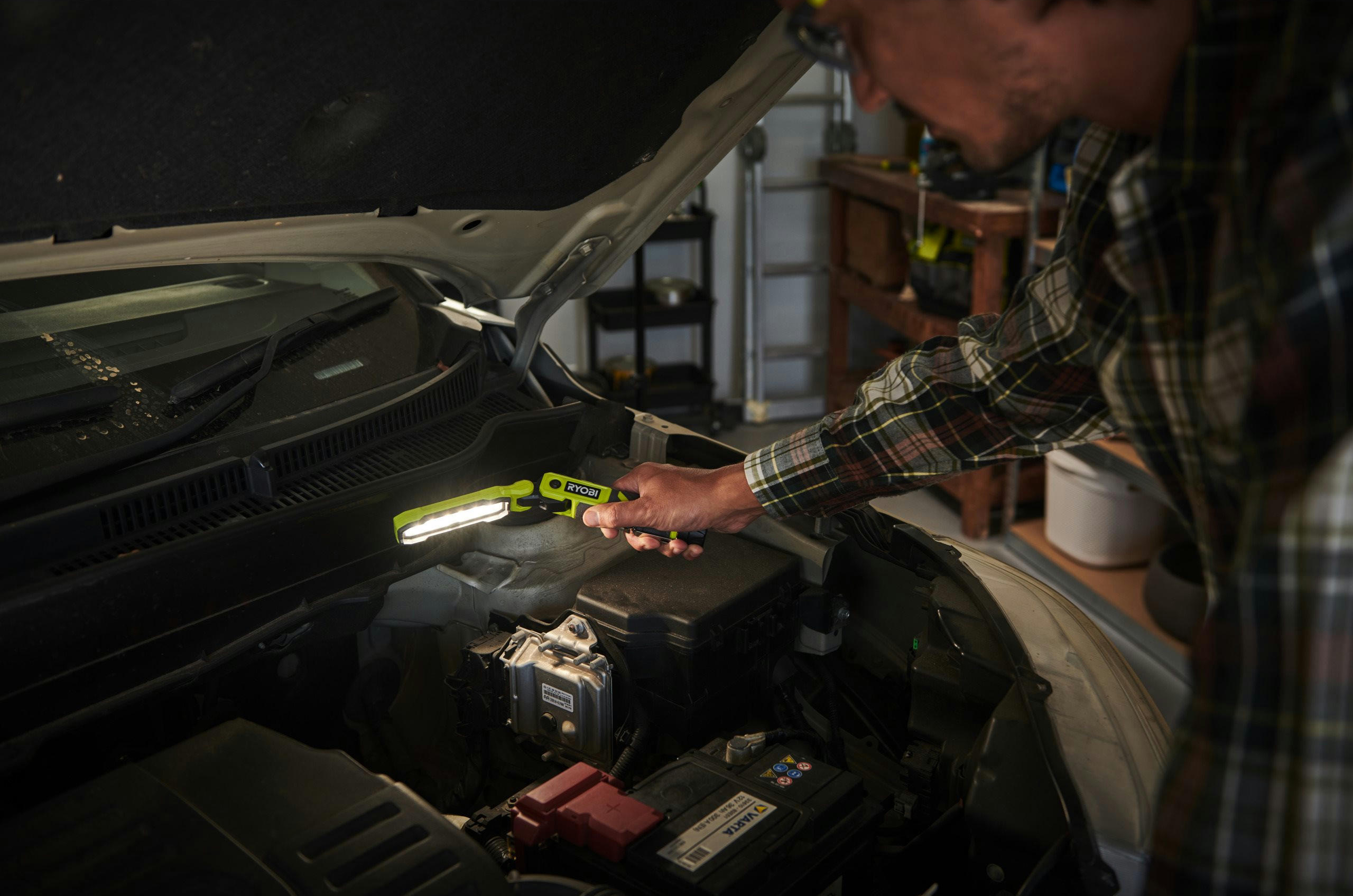 Ліхтар інспекційний акумуляторний Ryobi USB Lithium RLI4-120G, 4В, 2А·ч (5133006225)фото