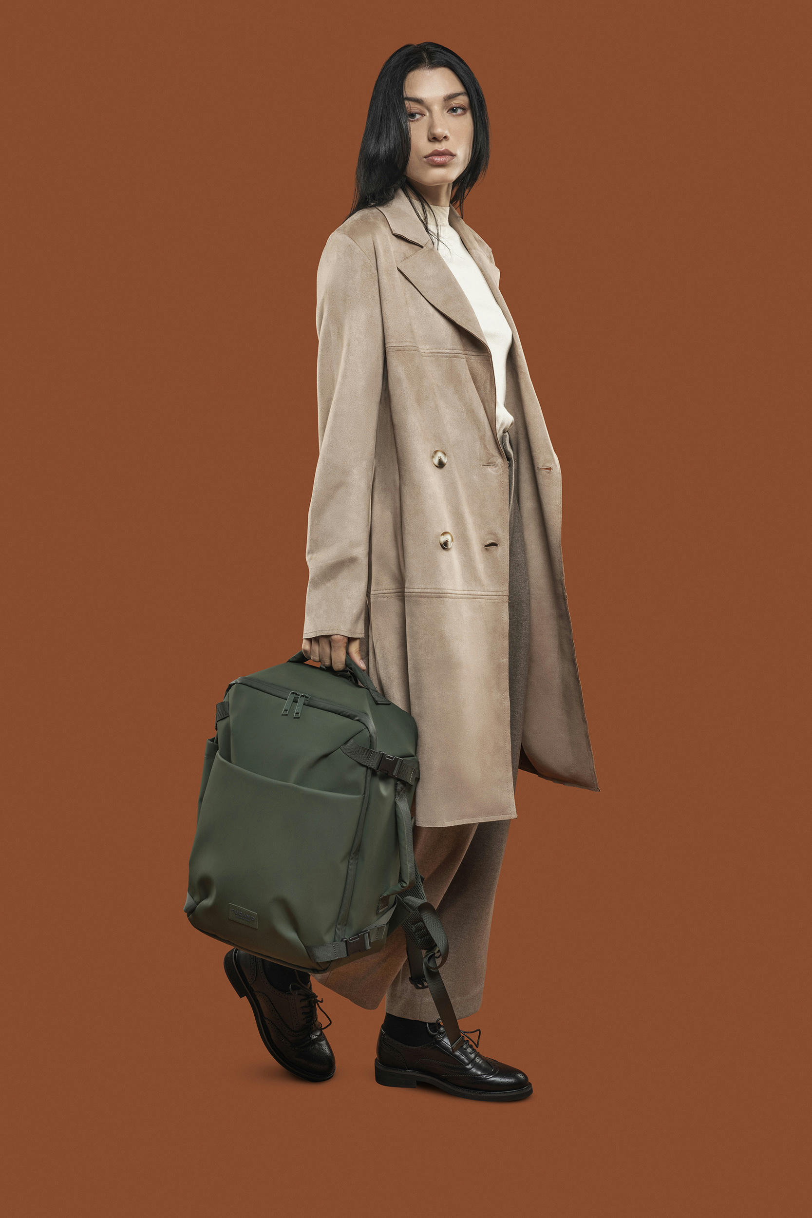 Рюкзак дорожный Tucano Tugo M Dry Cabin Luggage 15.6", зелёный фото 11