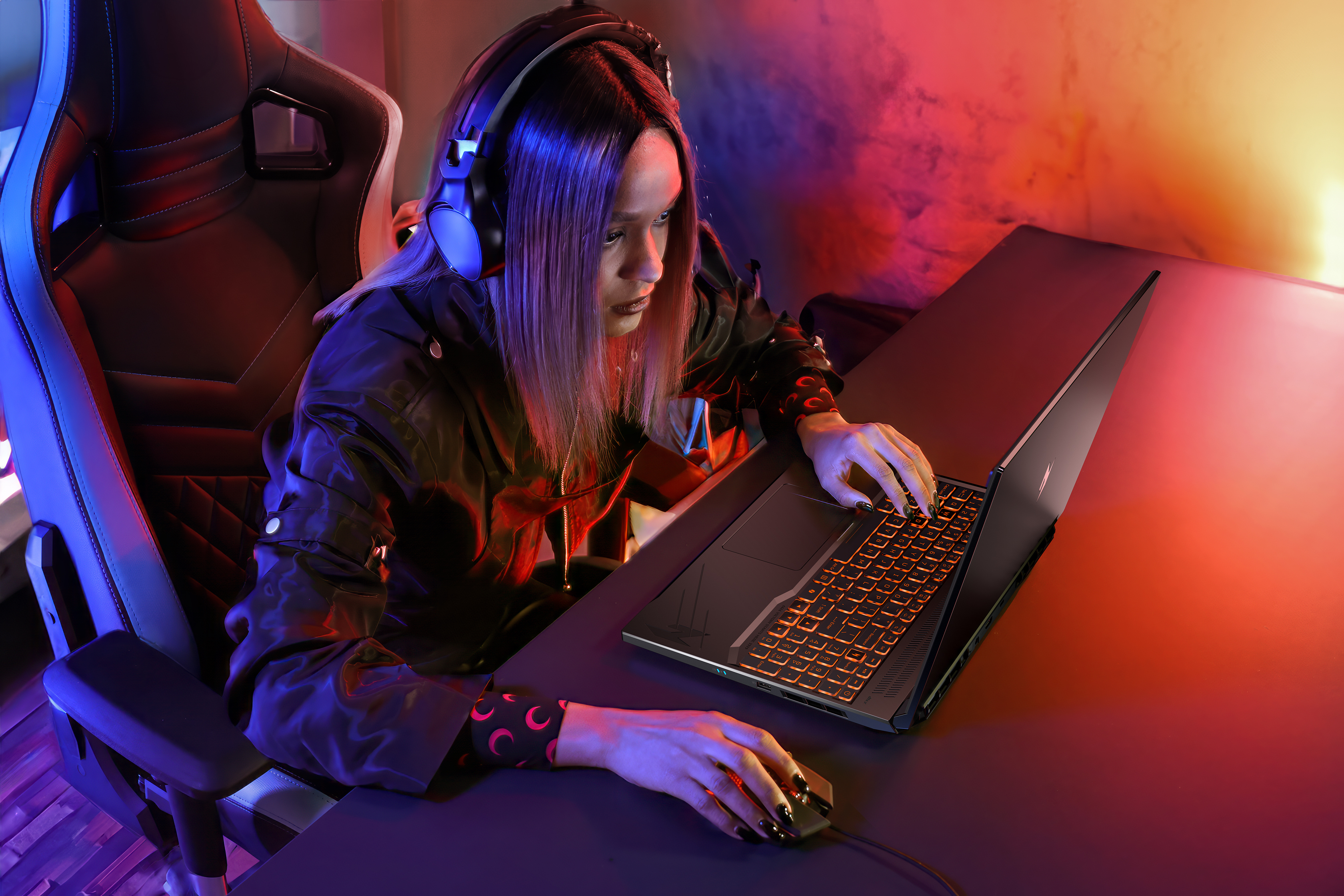 Ноутбук Acer Nitro V 16 ANV16-41 (NH.QRUEU.00G) фото 23