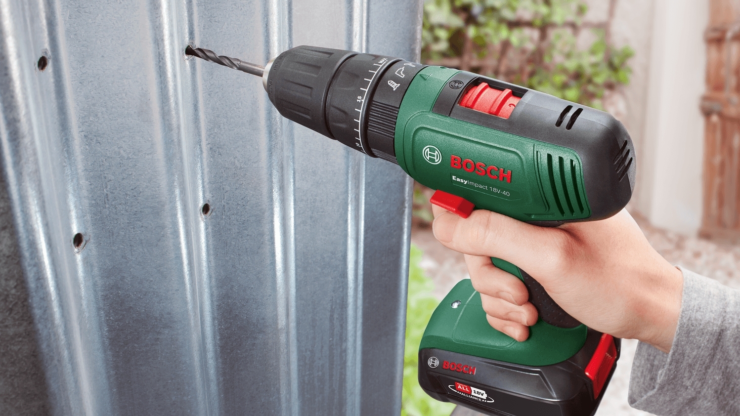 Шуруповерт-дриль ударнbй акумуляторний Bosch EasyImpact 18V-40 18В 1х1.5А год (0.603.9D8.101)фото