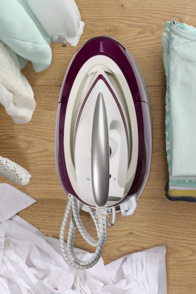 Утюг с парогенератором Gorenje SGD2800WV фото 10