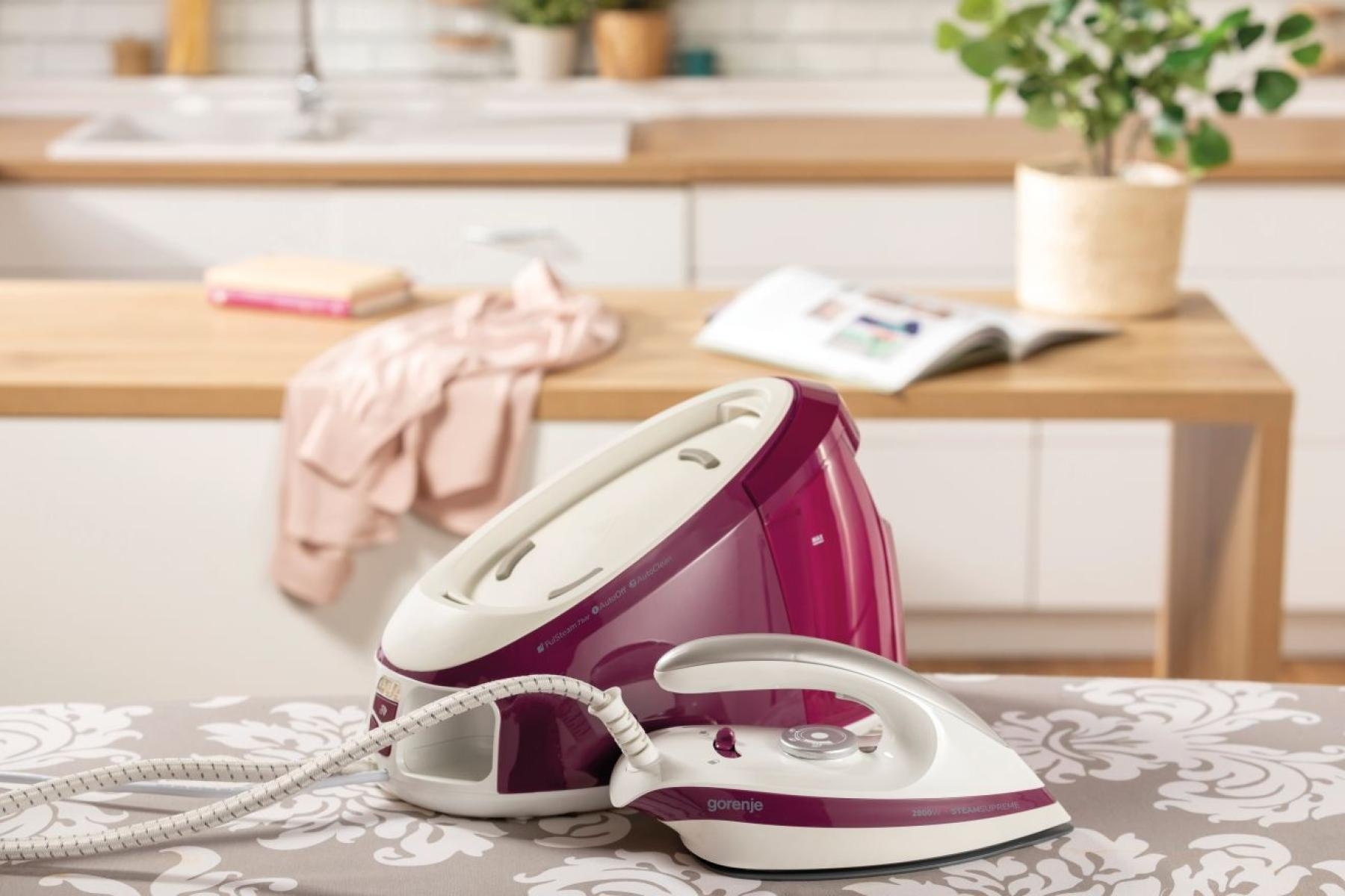 Утюг с парогенератором Gorenje SGD2800WV фото 12