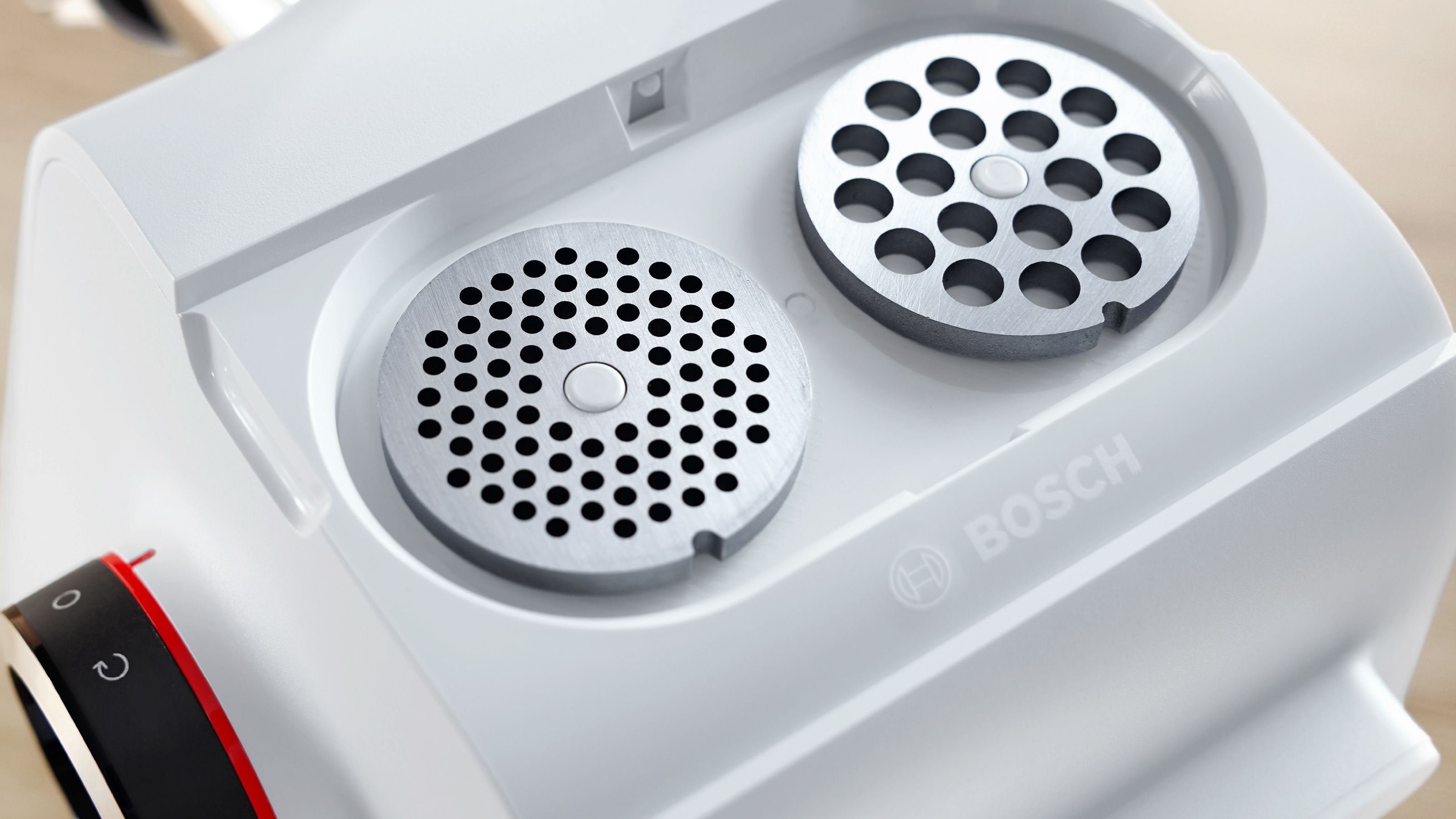 Мясорубка Bosch MFWS607W фото 4