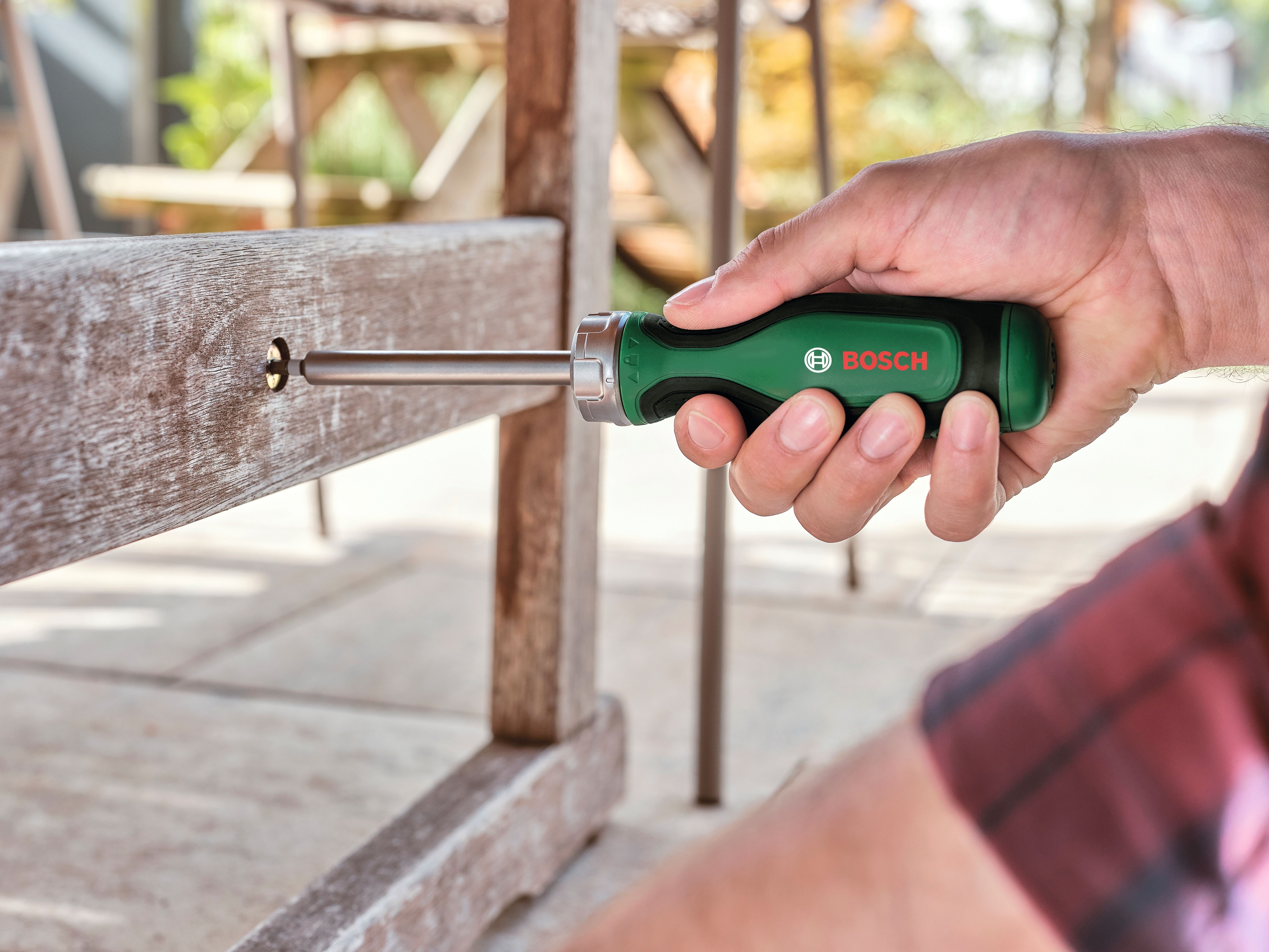 Отвертка Bosch с трещоткой на 12 насадок (1.600.A03.2V0) фото 4