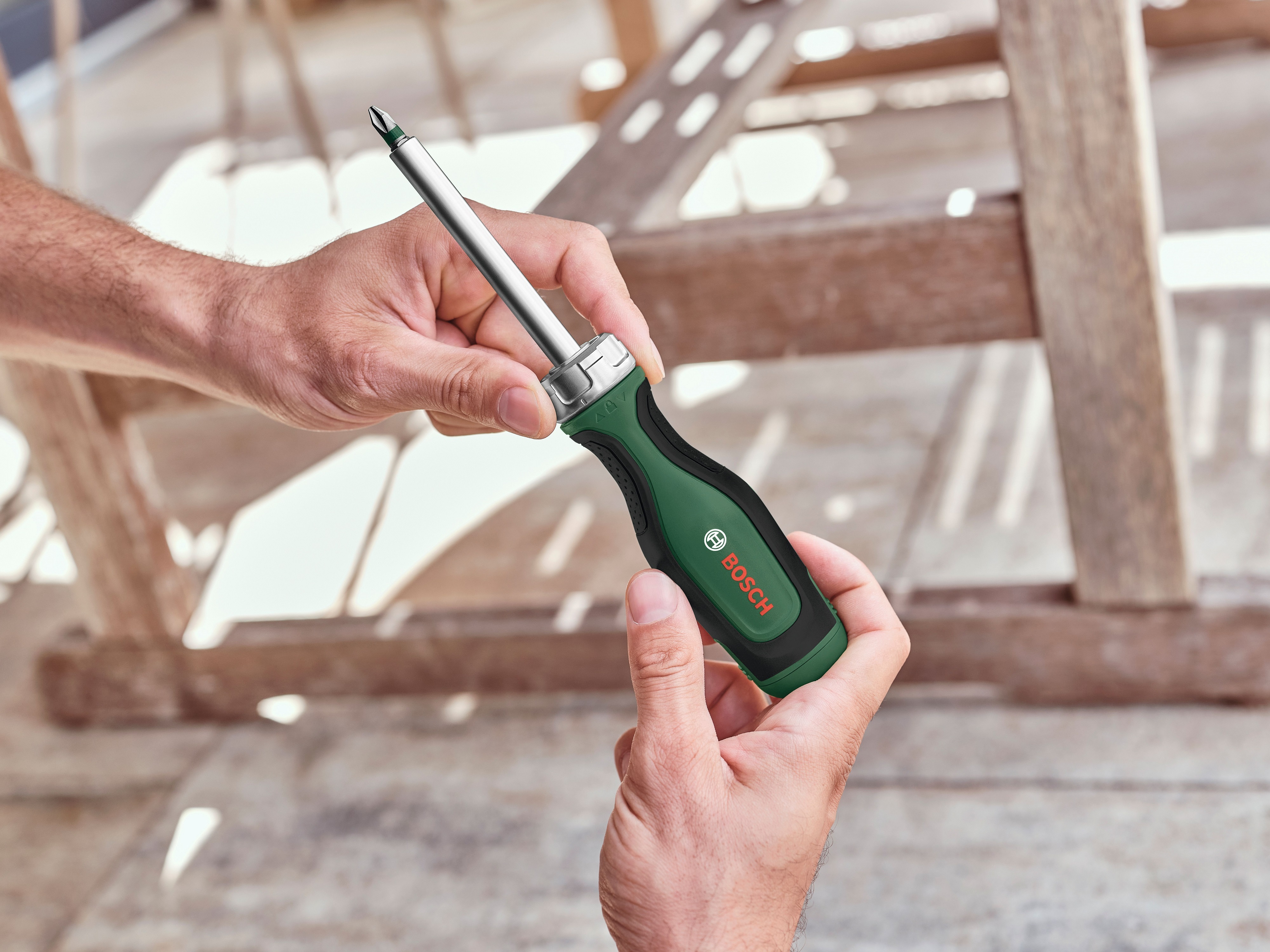 Отвертка Bosch с трещоткой на 12 насадок (1.600.A03.2V0) фото 3