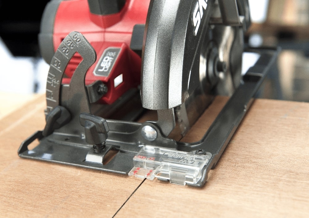 Пила дискова акумуляторна SKIL 3520 CA 20В 165х16мм 2.5кг без АКБ та ЗП (SW1E3520CA)фото