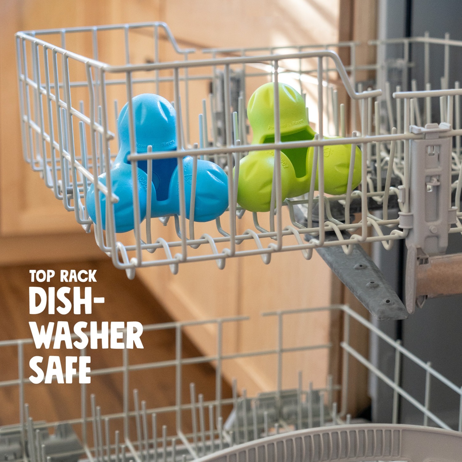 Игрушка для собак West Paw Tux Small Тукс для лакомства маленький зеленый 10см фото