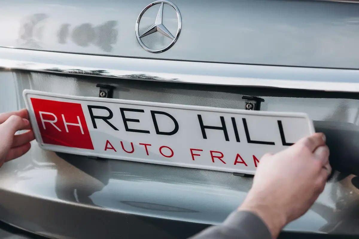 Рамки номерного знаку RedHill невидимки чорні 4шт (24-053-IS)фото5