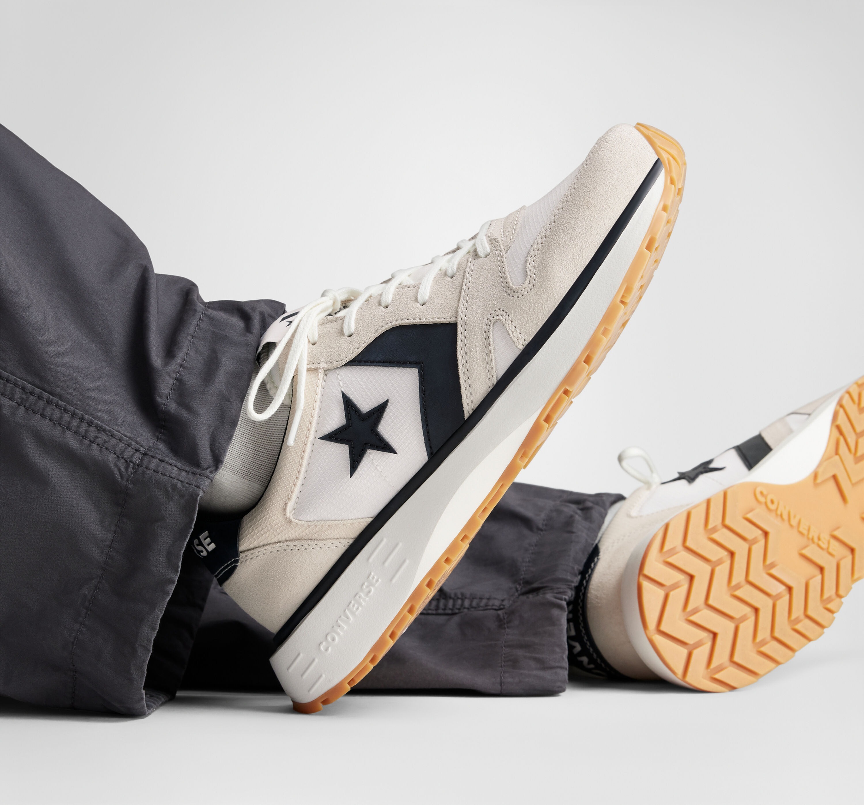 Кроссовки Converse Omni Trainer Ox A13375C 37 (4.5 US) кремовые фото 8