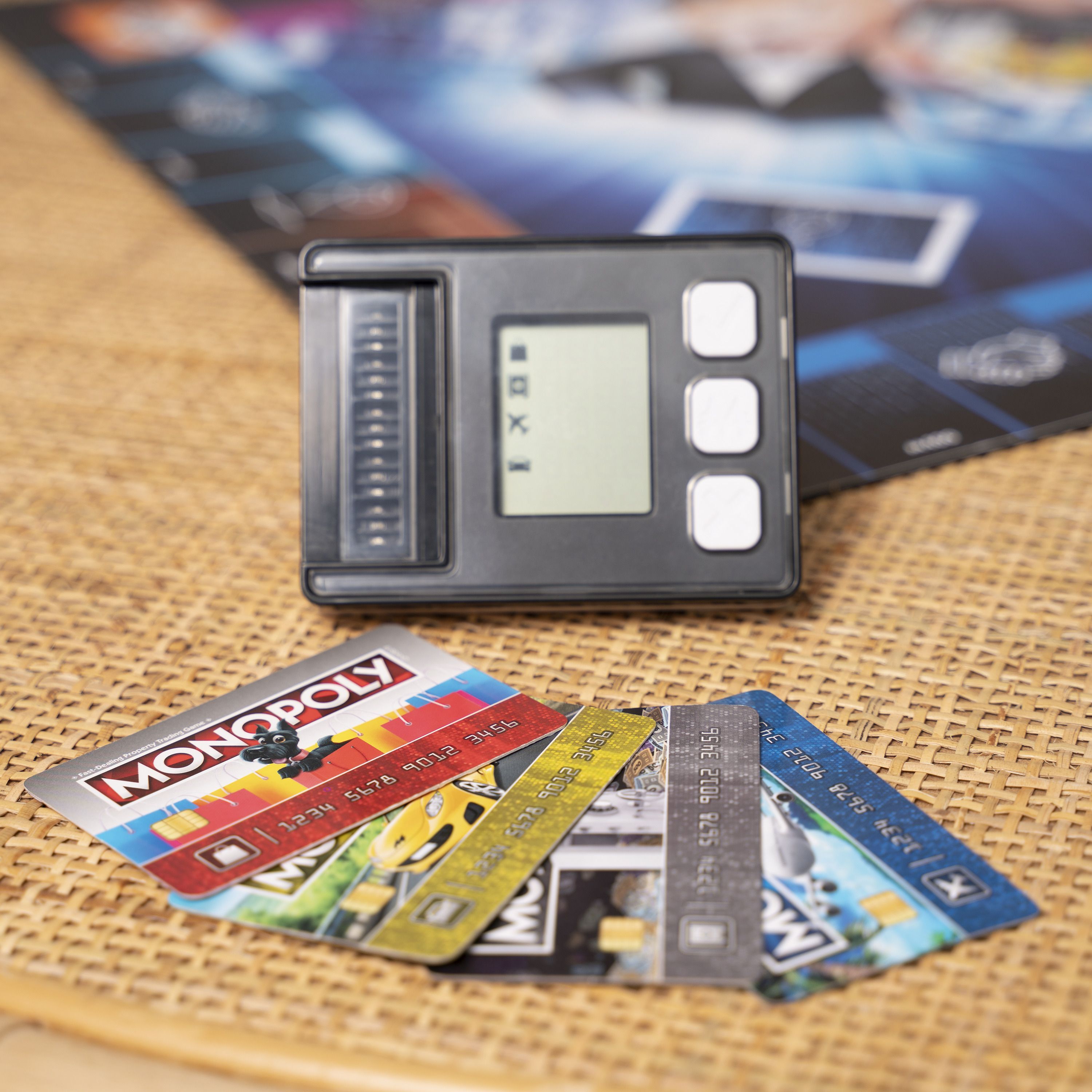 Гра настільна Hasbro Монополія Бонуси без меж (E8978)фото