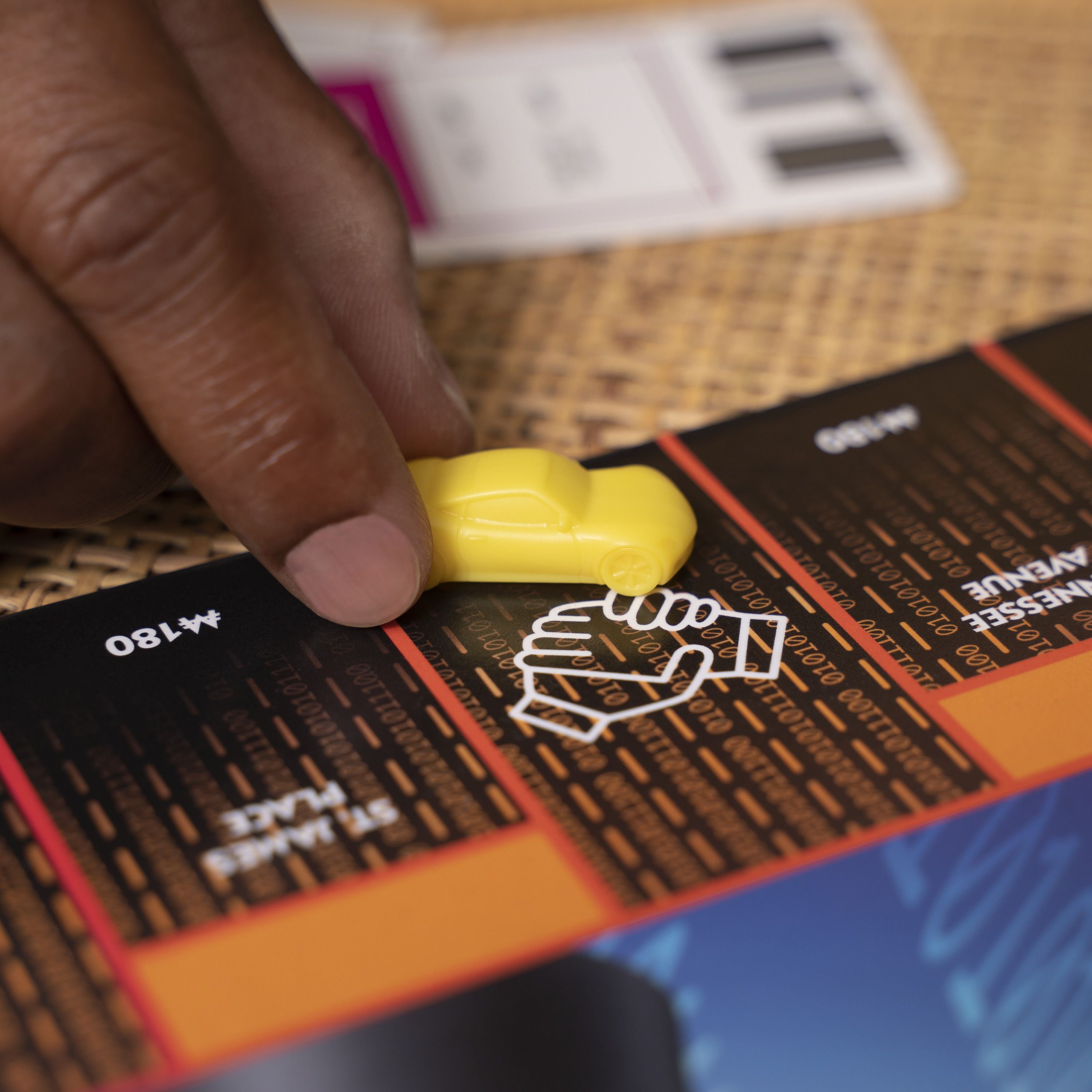 Гра настільна Hasbro Монополія Бонуси без меж (E8978)фото