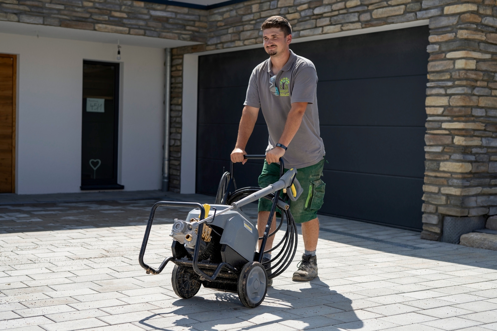 Мойка высокого давления Karcher HD 9/20-4 М Classic (1.367-903.0) фото 