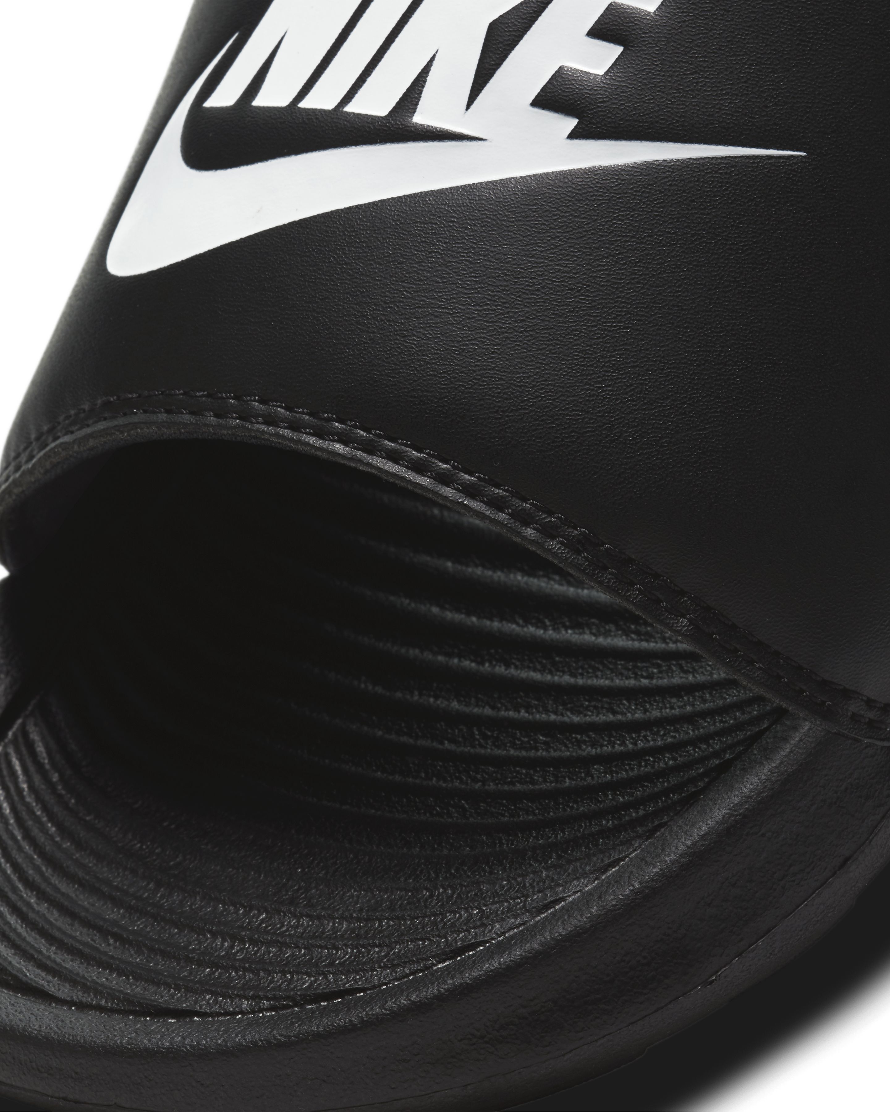 Шлепанцы женские Nike W Victori One Slide CN9677-005 38 (7 US) черные фото 6