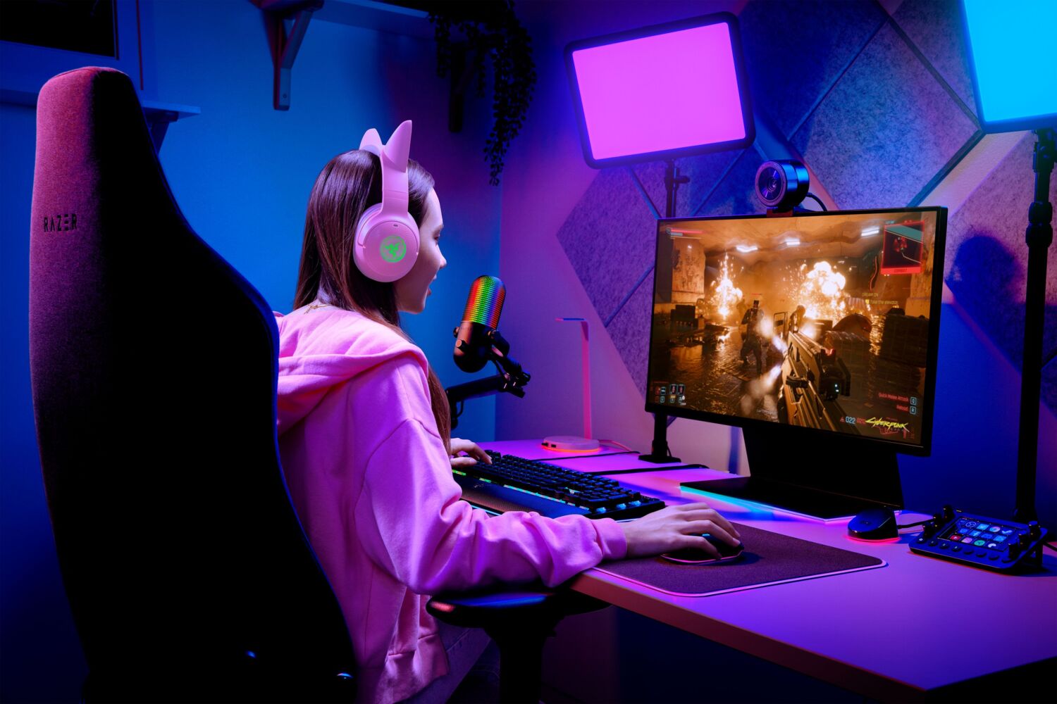 Микрофон Razer Seiren V3 Chroma Black (RZ19-05060100-R3M1) фото