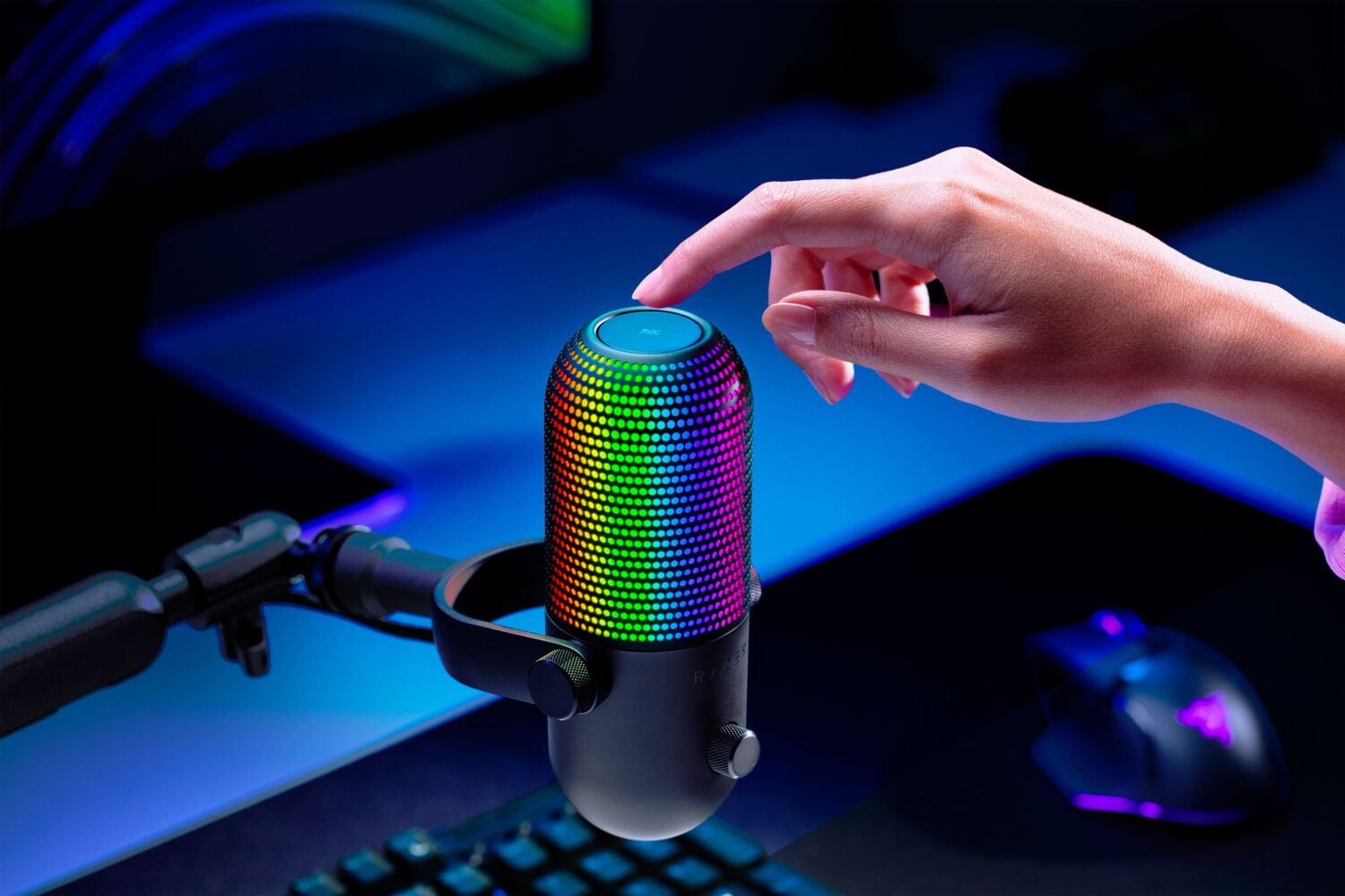 Микрофон Razer Seiren V3 Chroma Black (RZ19-05060100-R3M1) фото