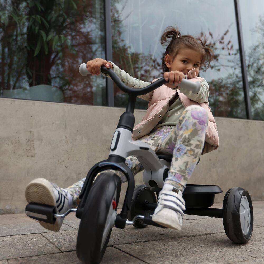 Велосипед трехколесный QPLAY Ant+ с родительской ручкой складной серый (T190-2Ant+LightGrey) фото 8