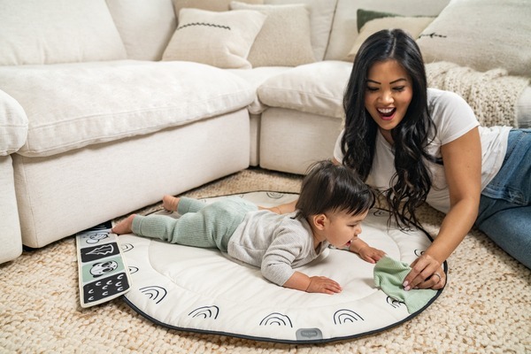 Розвиваючий килимок TINY LOVE День-ніч з дугами (1209206830)фото27