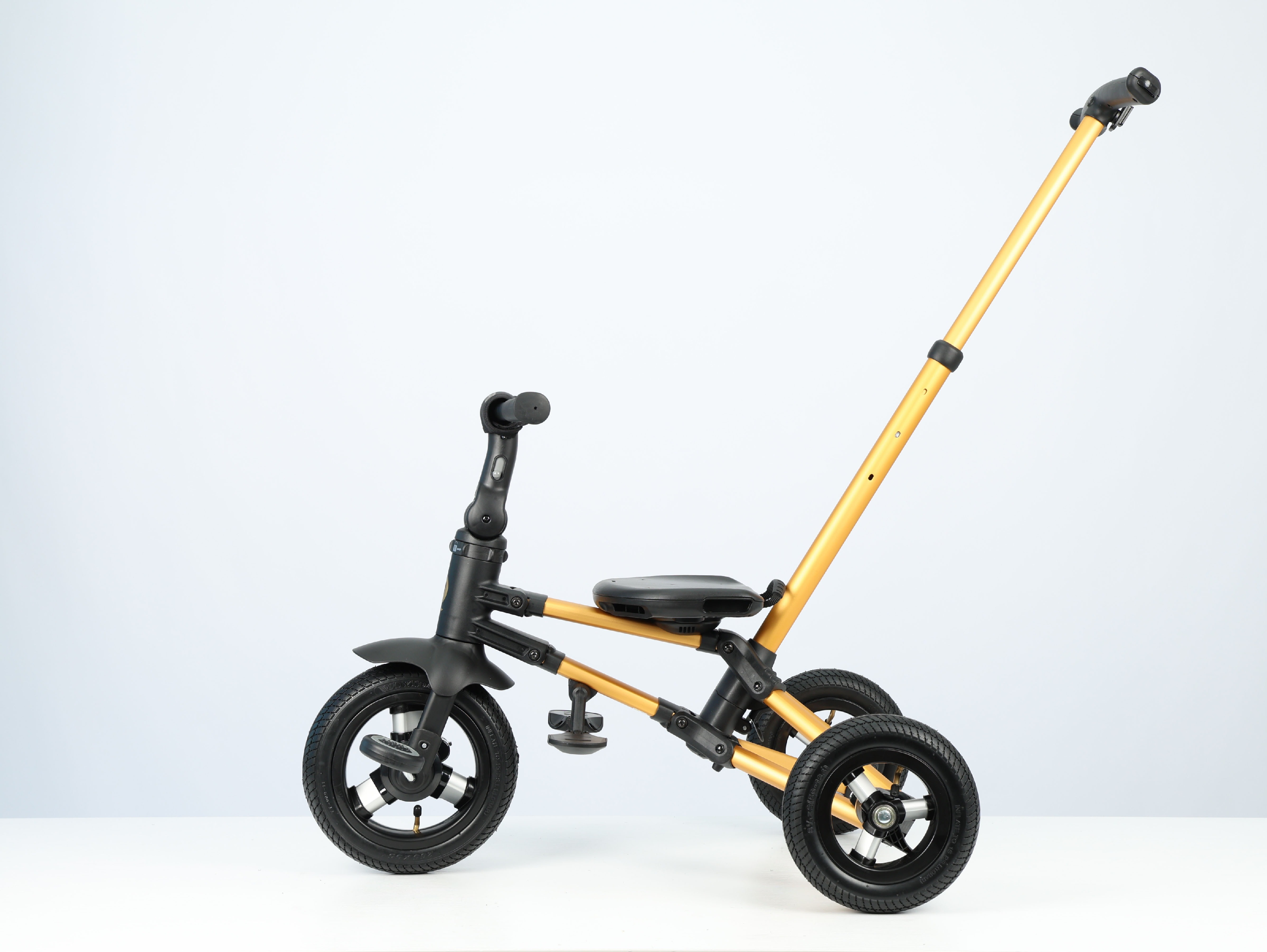 Велосипед трехколесный QPLAY Nova Pro складной черно-золотой (S800NovaProGoldBlack) фото 10