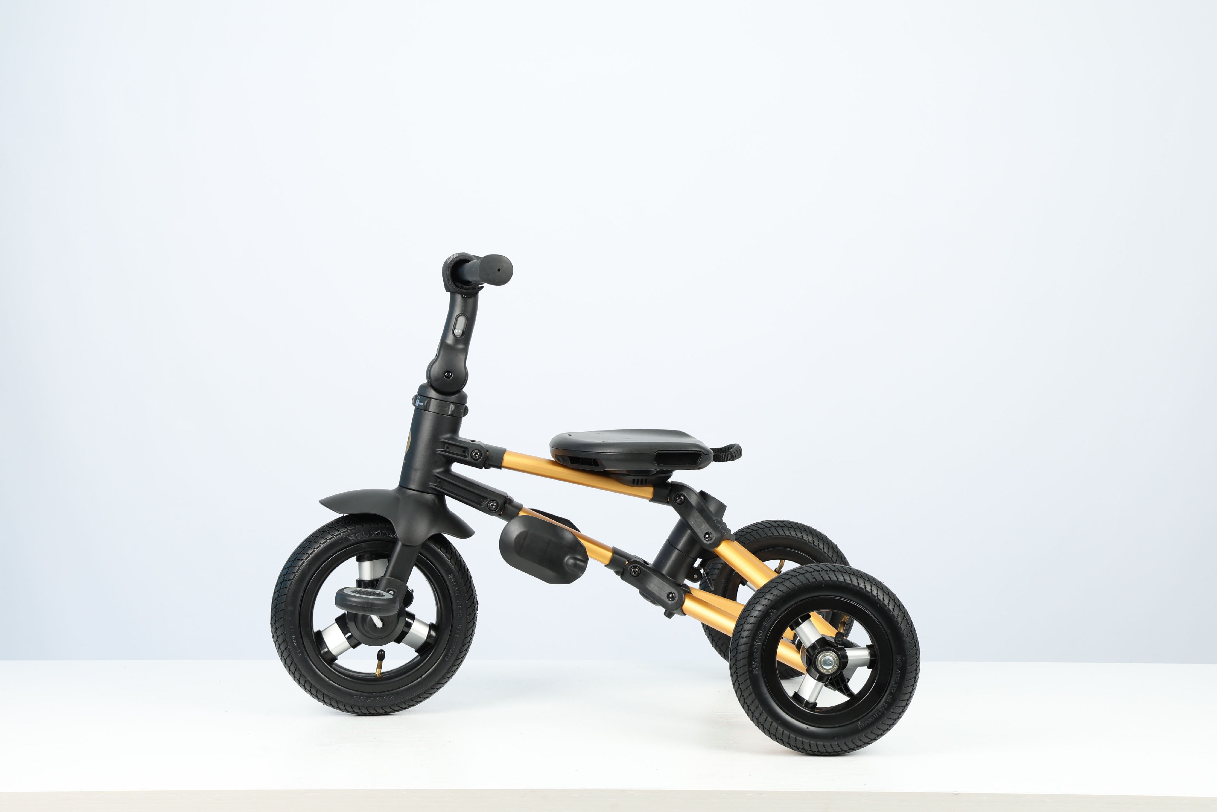 Велосипед трехколесный QPLAY Nova Pro складной черно-золотой (S800NovaProGoldBlack) фото 11