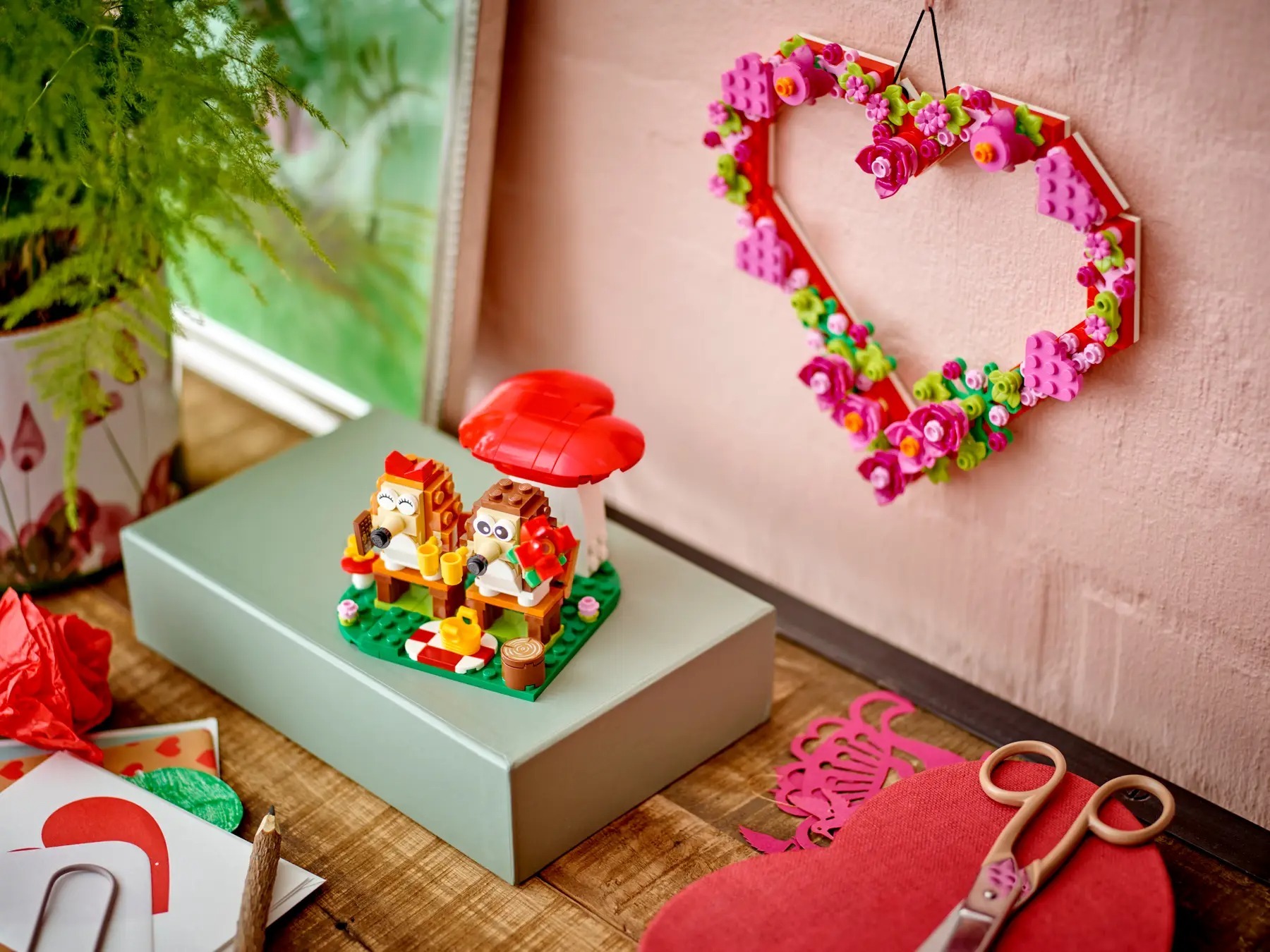 LEGO 40711 Iconic Романтический пикник ежиков фото 9