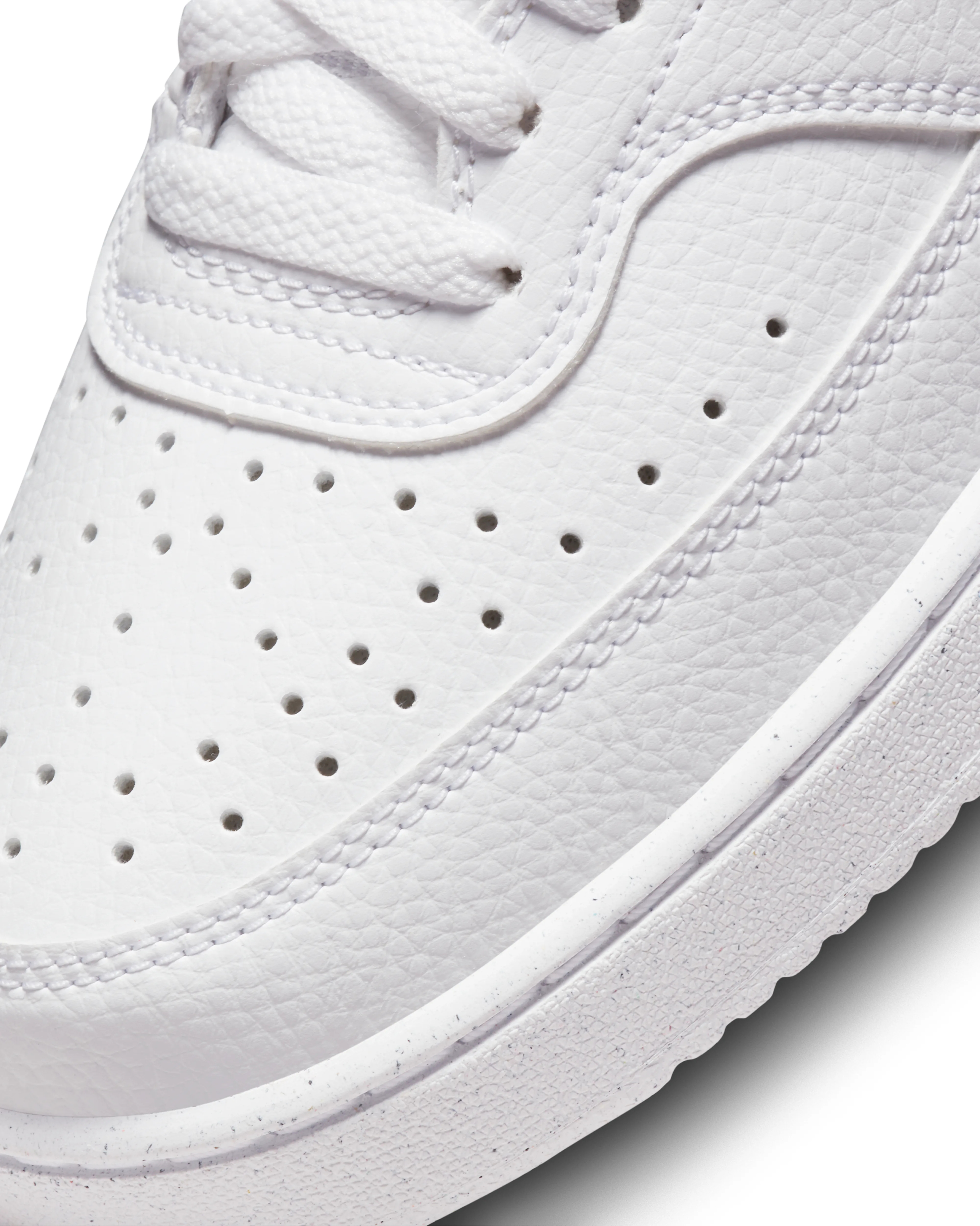Кеды женские Nike Court Vision Low NN DH3158-102 36.5 (6 US) белые фото 
