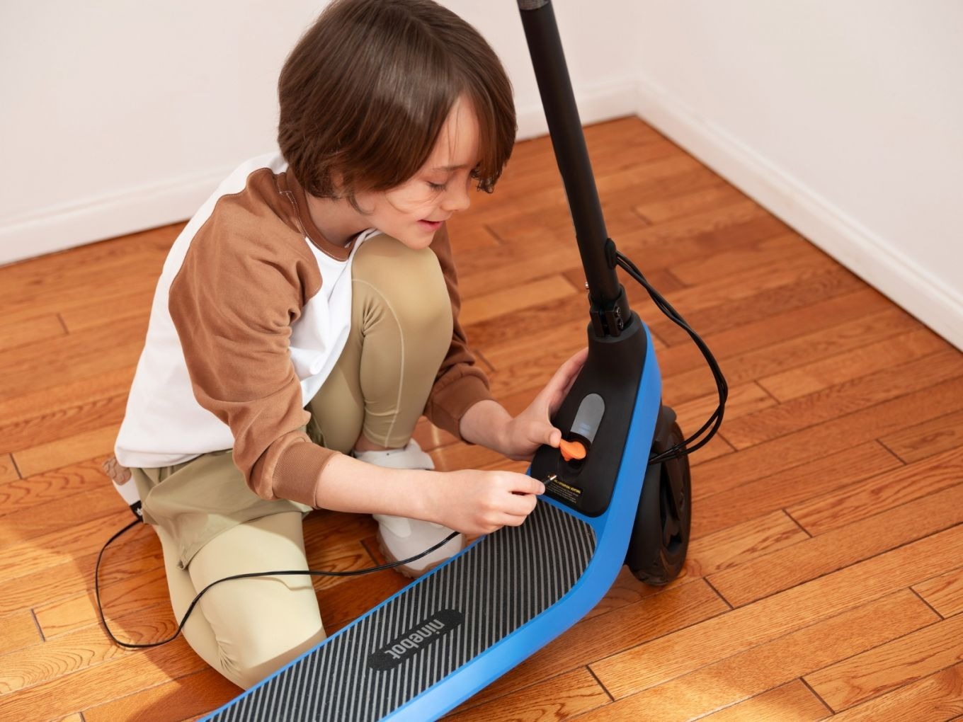 Дитячий електросамокат Segway-Ninebot C2 Lite Blue (AA.10.05.01.0003)фото5