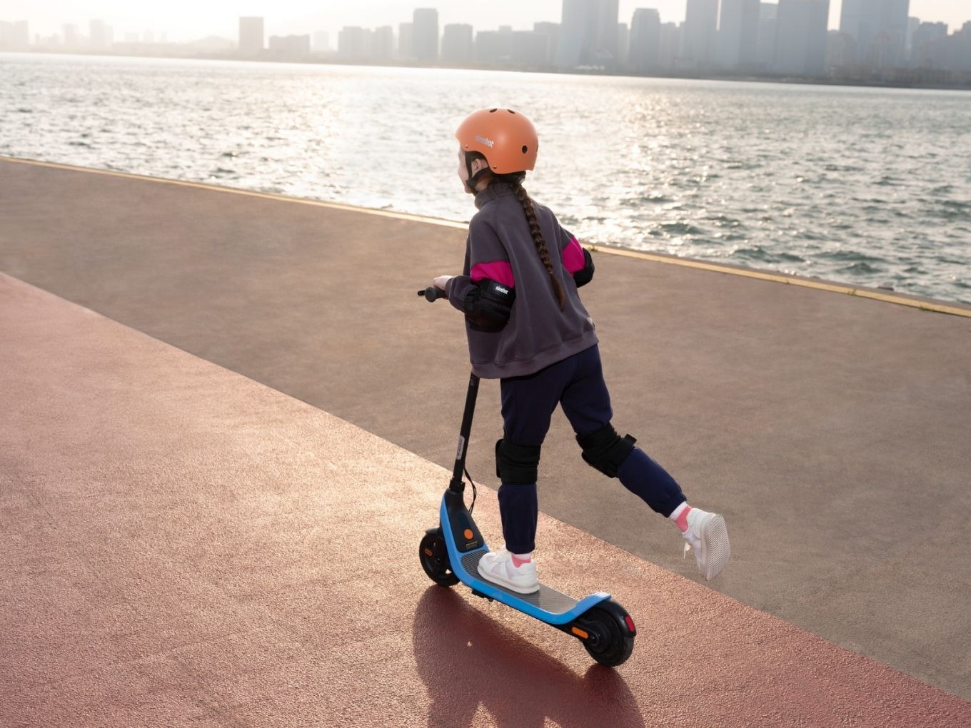 Дитячий електросамокат Segway-Ninebot C2 Lite Blue (AA.10.05.01.0003)фото6
