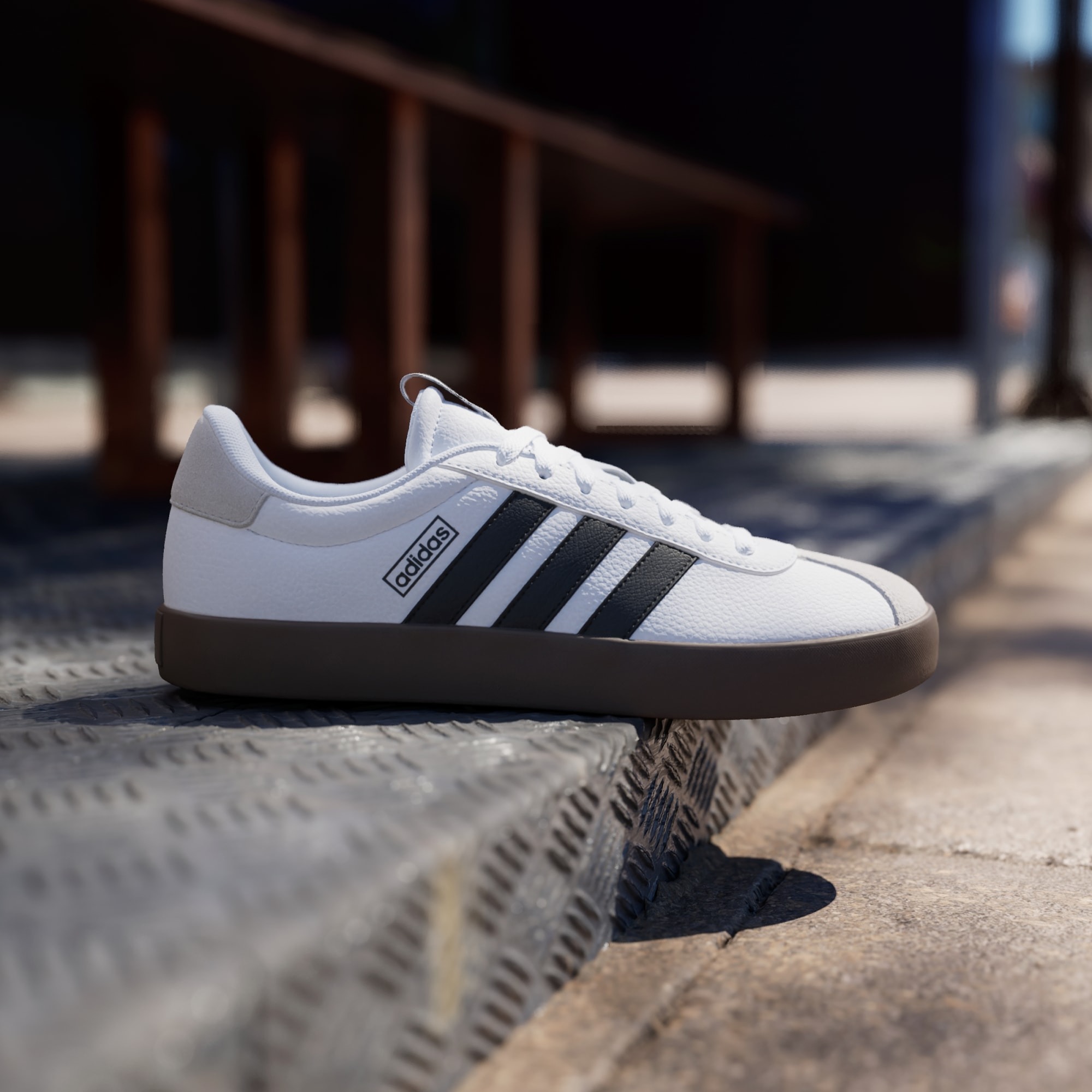 Кеды мужские Adidas Vl Court 3.0 ID6285 41 1/3 (7,5 UK) белые/черные фото 9