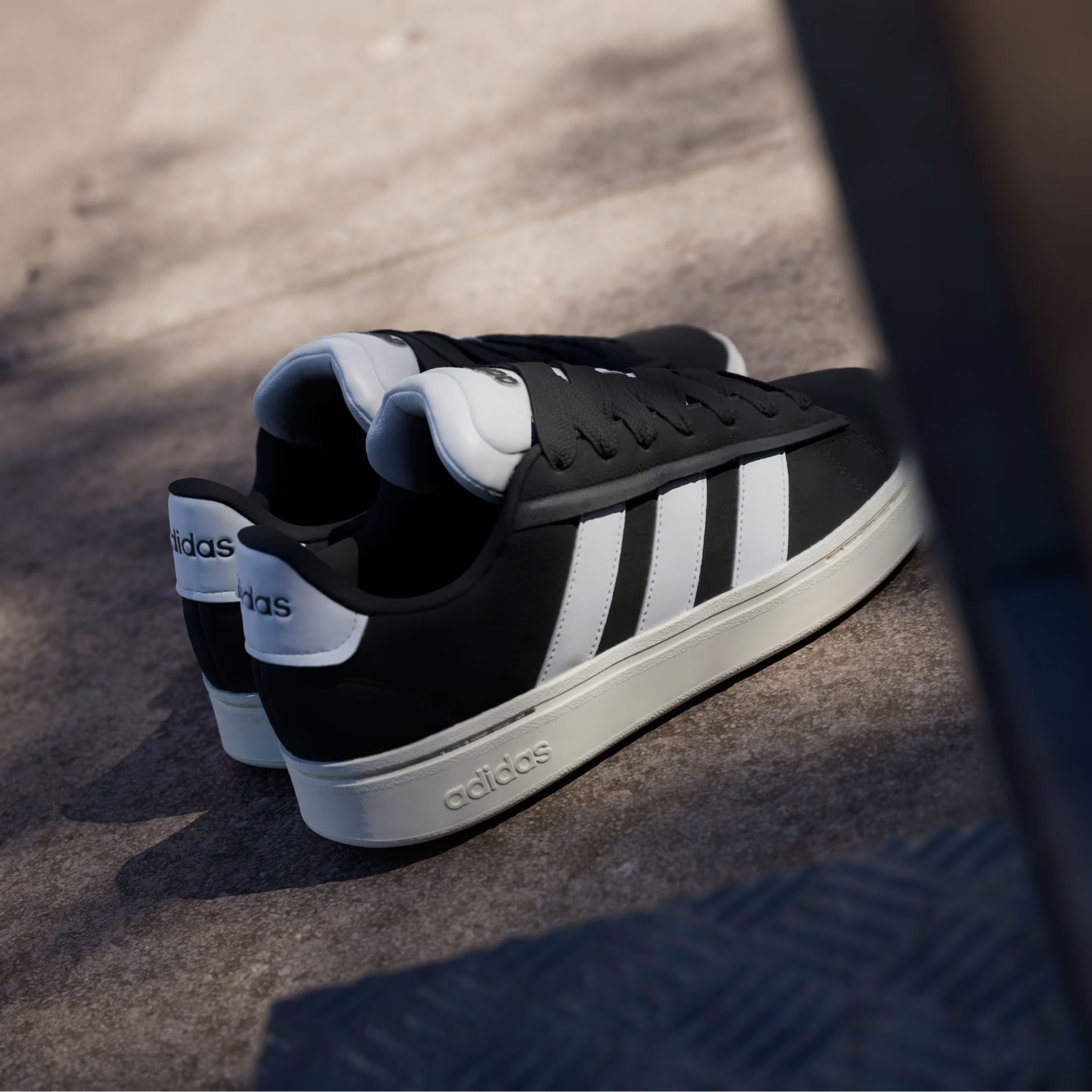 Кеды Adidas Grand Court Alpha 00s JH7235 38,5 (5,5 UK) черные фото 