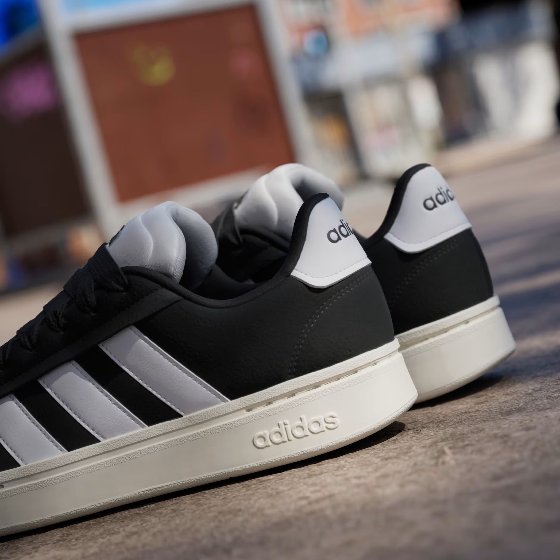 Кеды Adidas Grand Court Alpha 00s JH7235 42 (8 UK) черные фото 