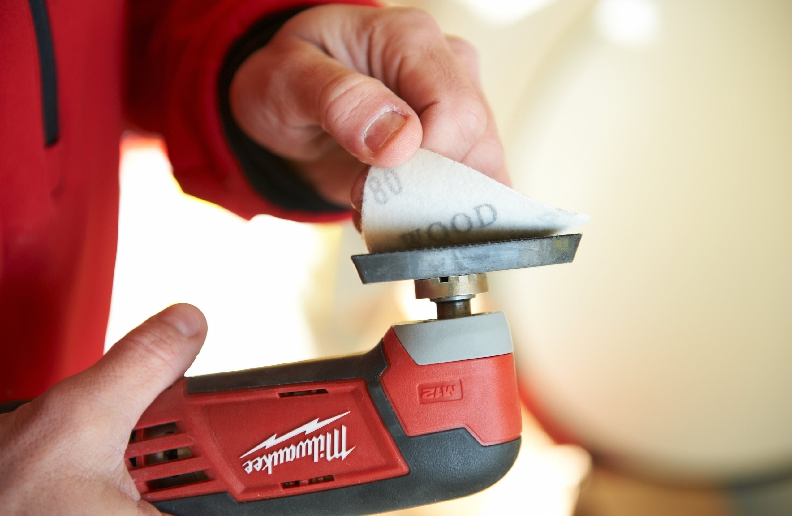 Многофункциональный инструмент реноватор Milwaukee C12 MT-0 12В без АКБ и ЗП (4933427180) фото 