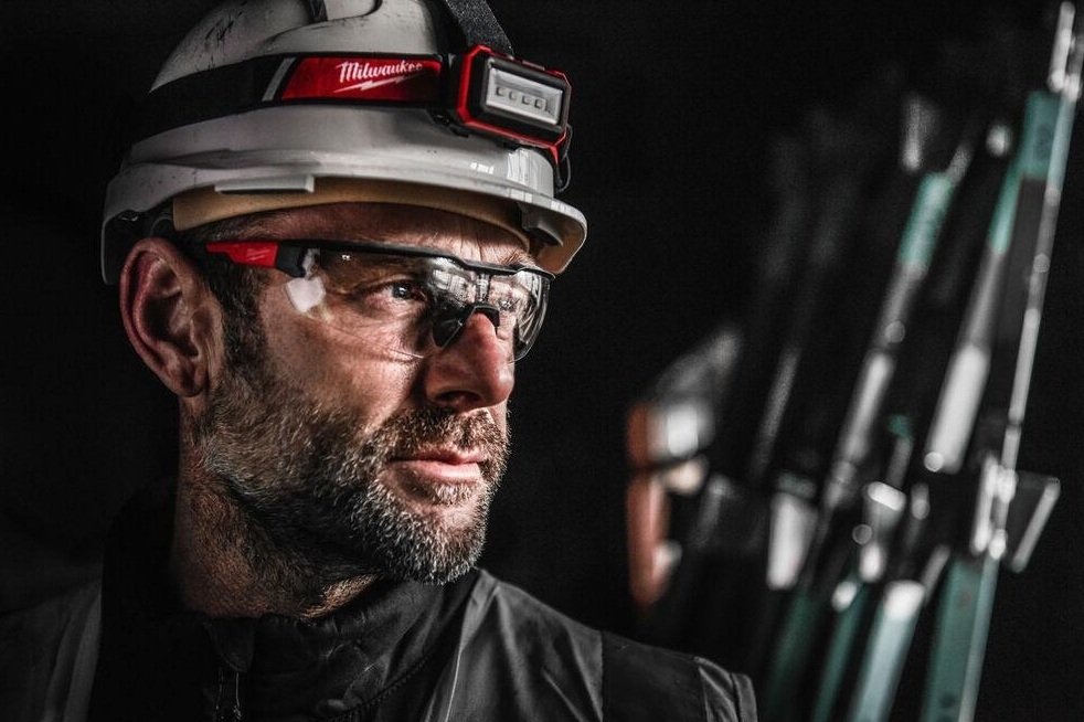 Окуляри захисні Milwaukee, протиоскольчасті (4932478763)фото4