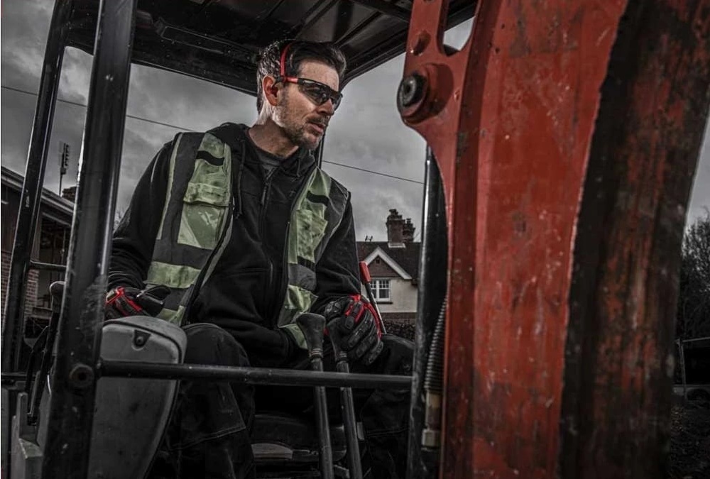 Очки защитные Milwaukee, противооскольчатые (4932478907) фото 5