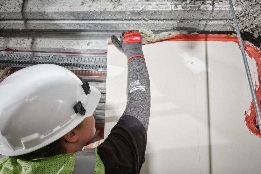 Нарукавники рабочие Milwaukee, 45см, серые (4932479937) фото 7