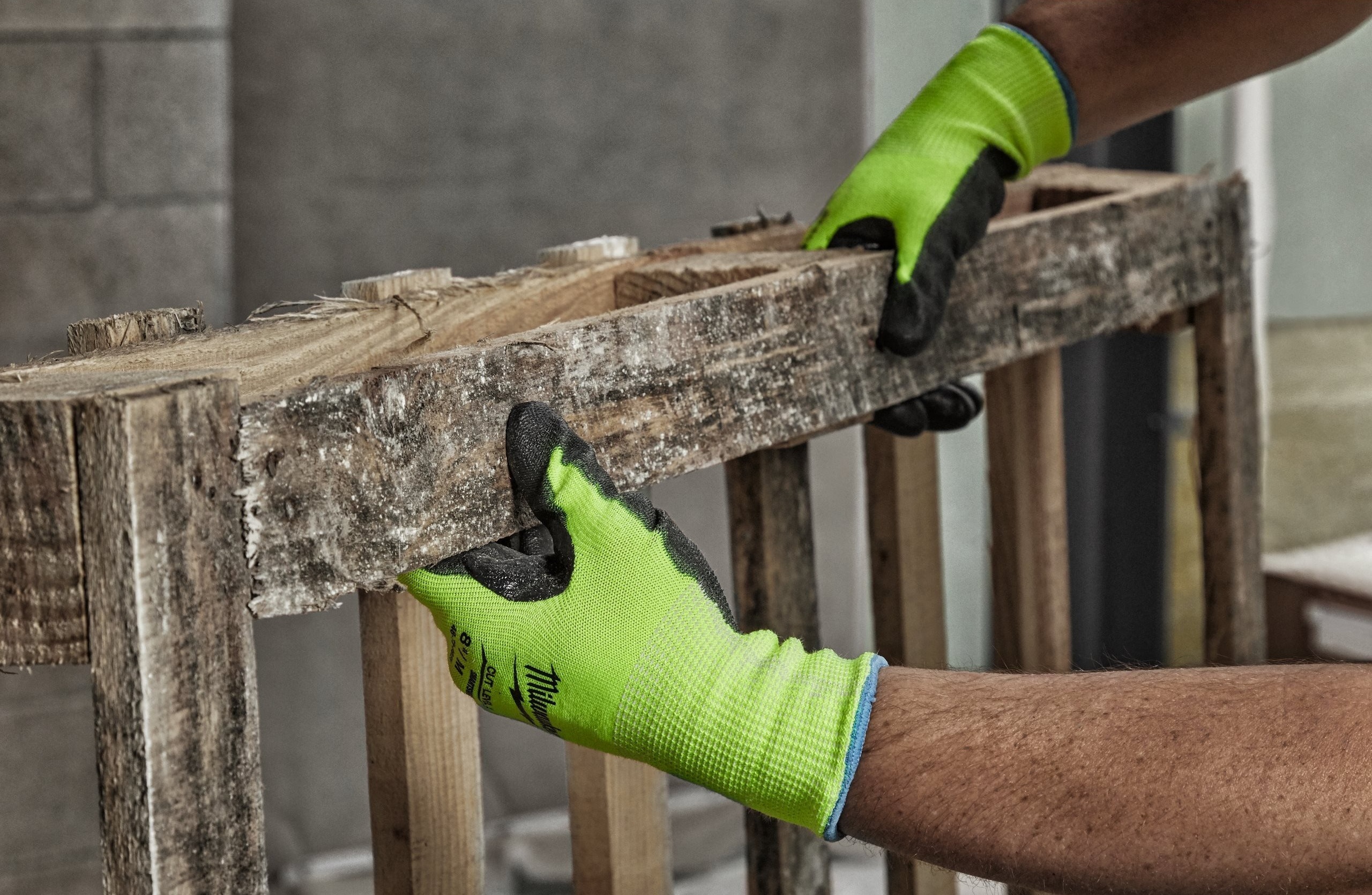 Перчатки рабочие Milwaukee, р.10, зелено черные (4932479924) фото 2