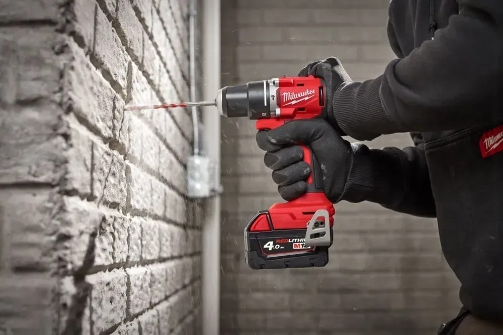 Шуруповерт-дриль акумуляторний Milwaukee M18 BLPDRC-502C 18В 2х5Ач (4933492826)фото8